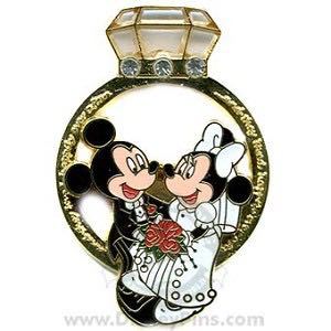 Star Wars Force Awakens Jumbo Pin