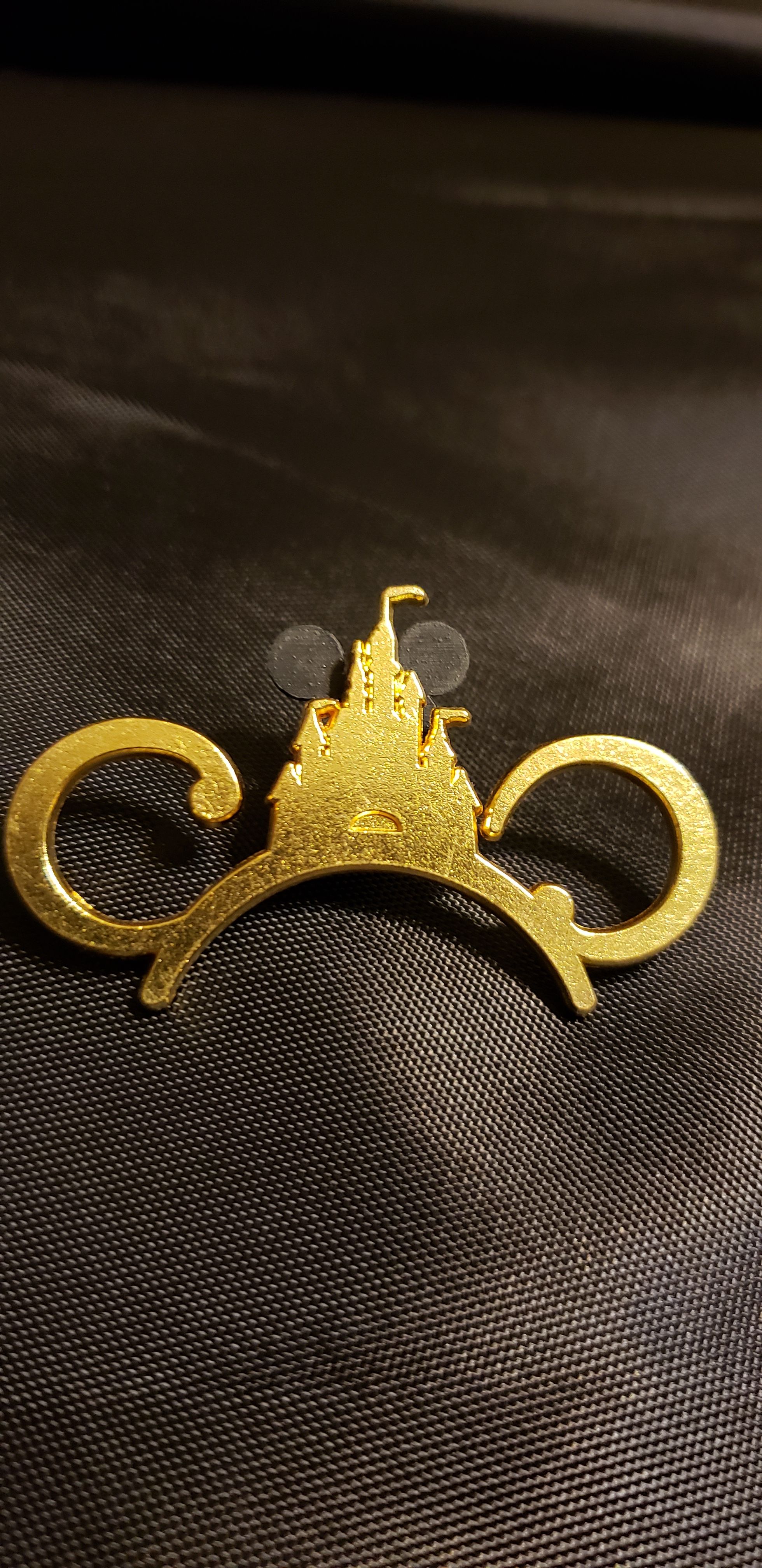 Mickey Ears Castle  pin collectible - Main Image 1