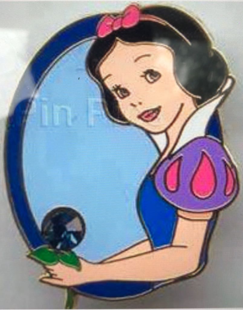 Sleeping Beauty - Flora - Cast Lanyard Fairies