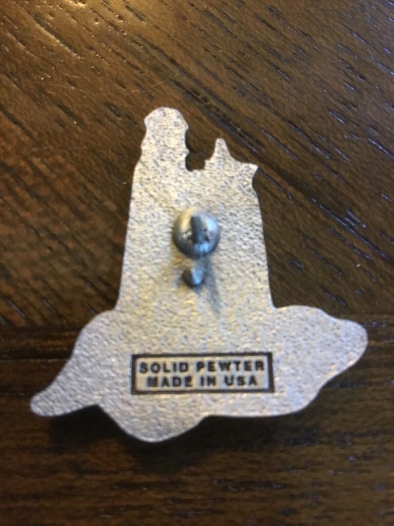 Smithsonian Castle  pin collectible - Main Image 2