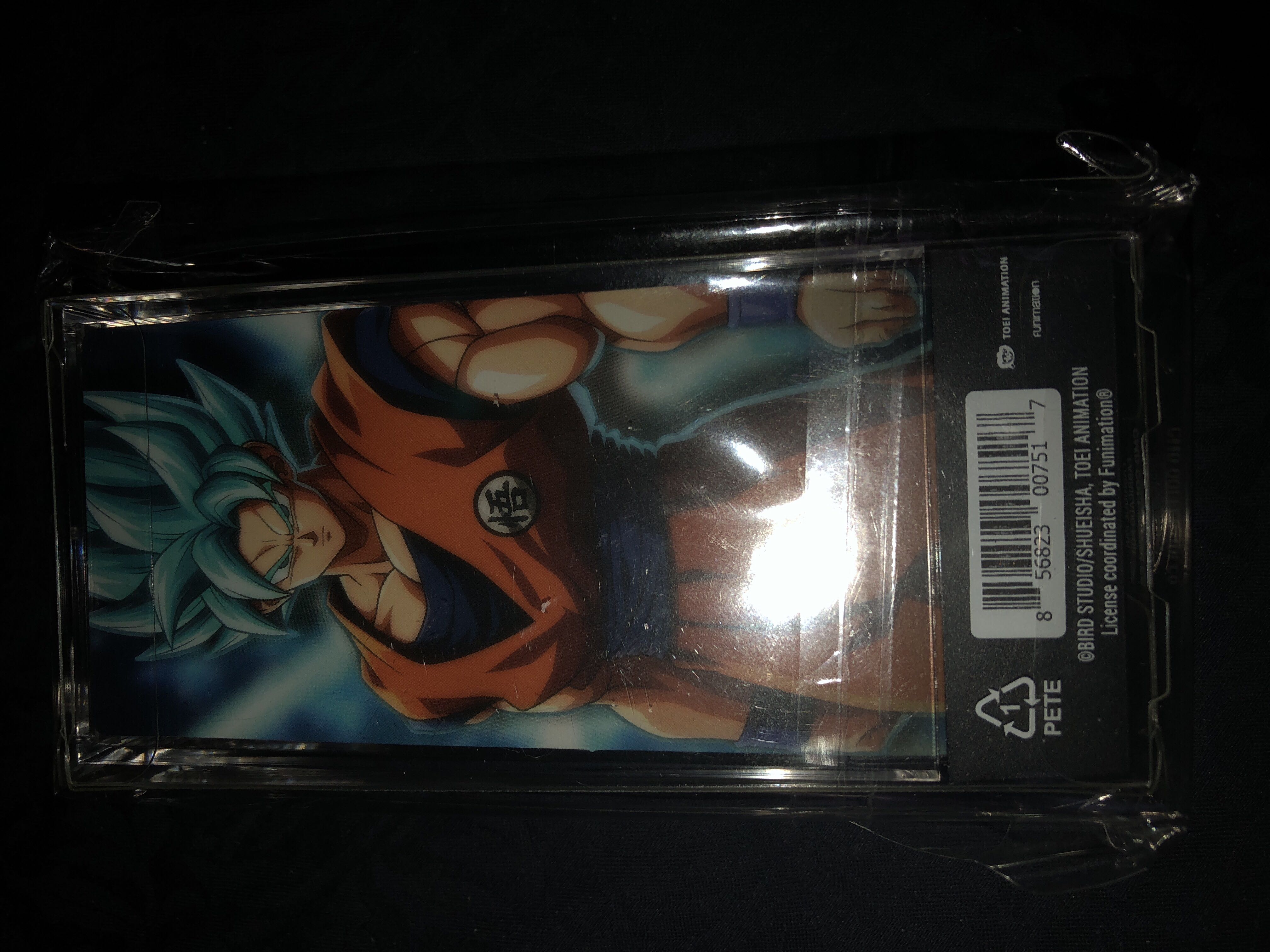 Super Saiyan God Goku - FigPin pin collectible [Barcode 856823007517] - Main Image 2
