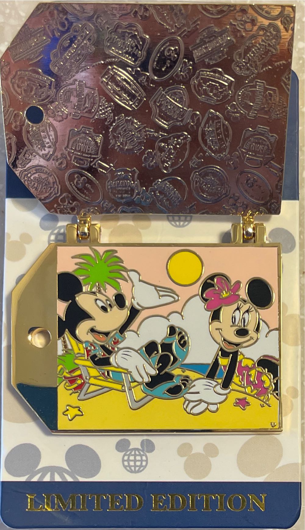 Disney Vacation Club Pin 2017  pin collectible [Barcode 400020267313] - Main Image 2