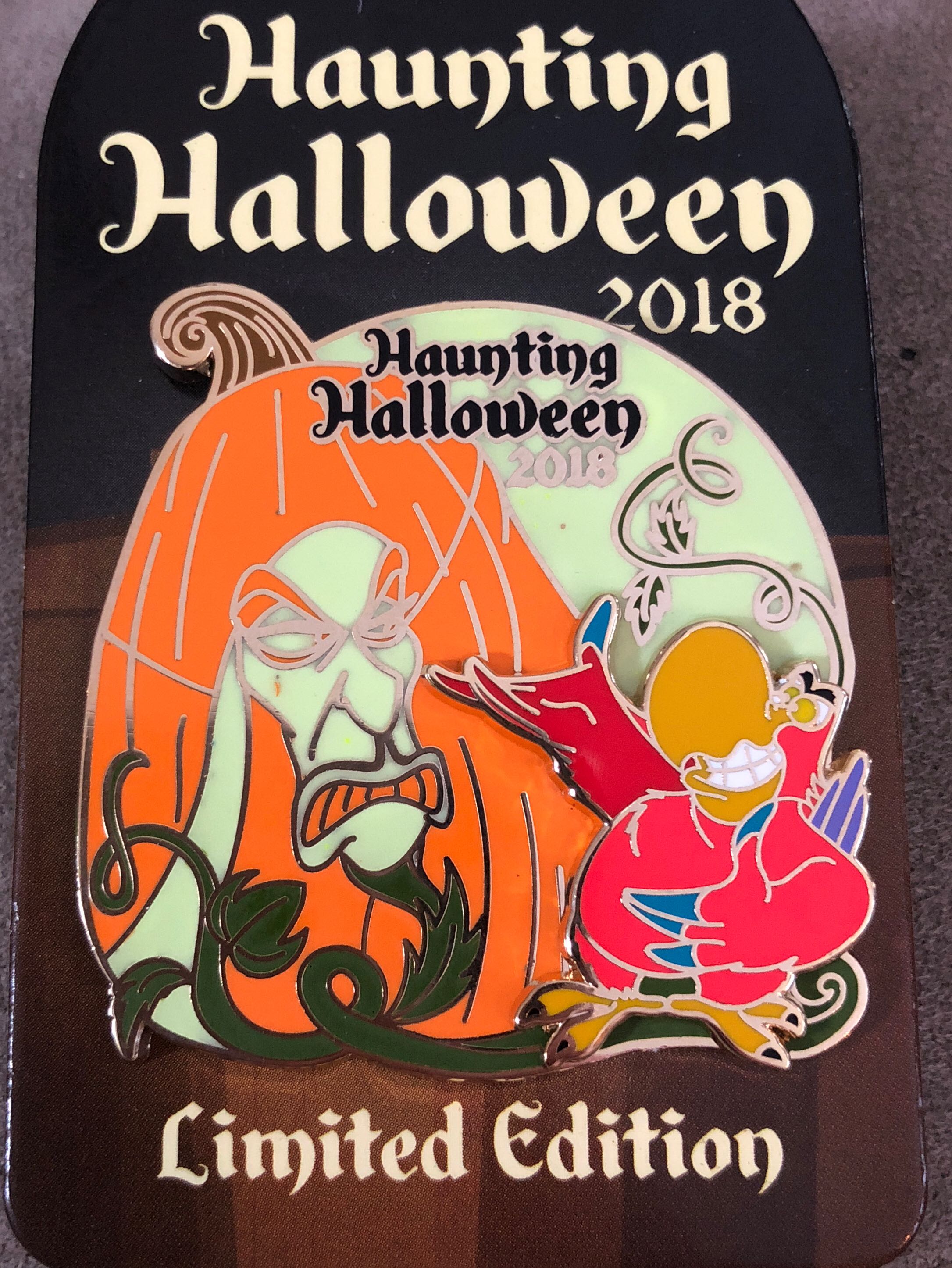 Haunting Halloween Jafar  - Disney pin collectible [Barcode 400020893970] - Main Image 1