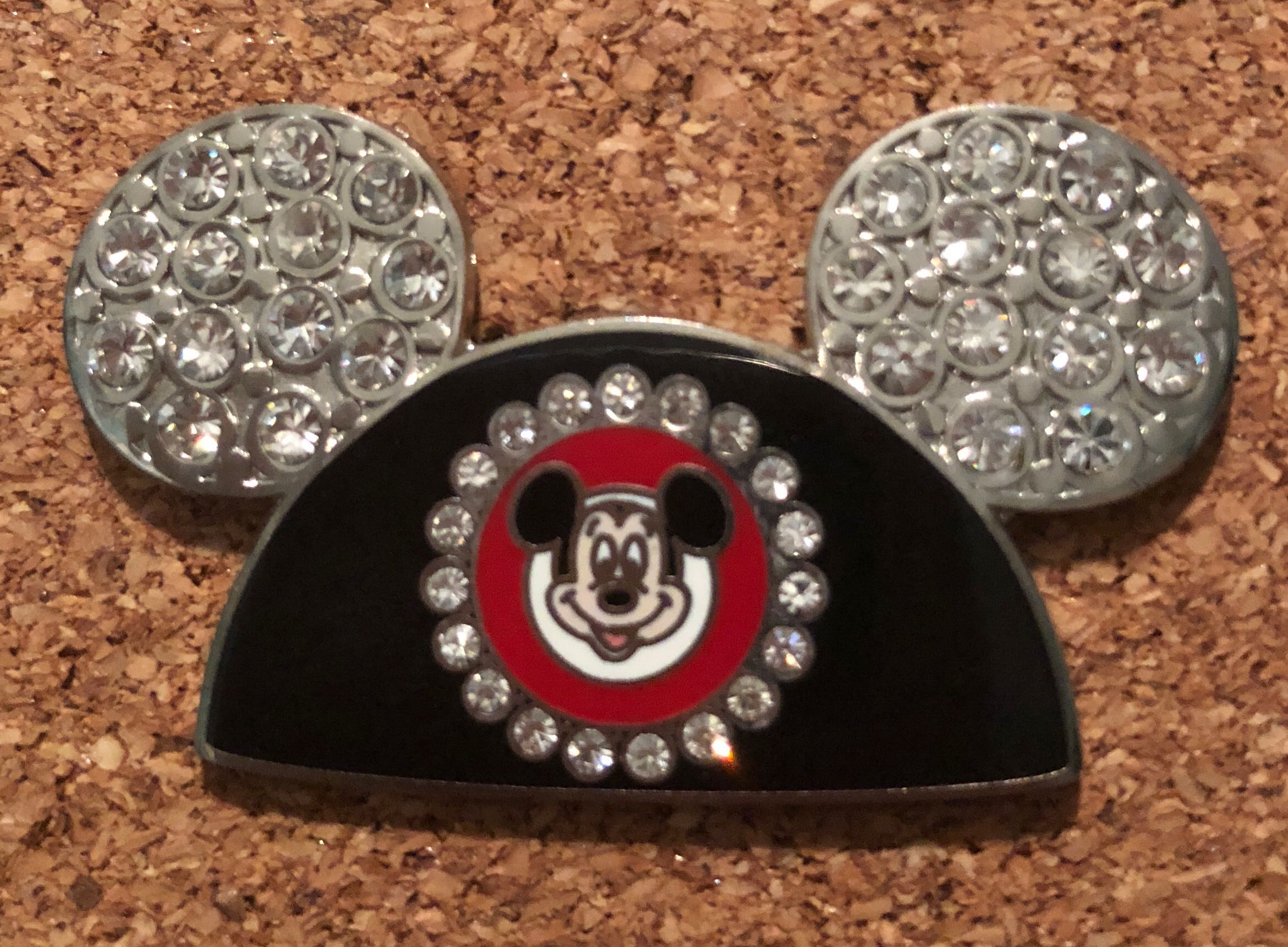 Pin Trader’s Delight - Honey Lemon