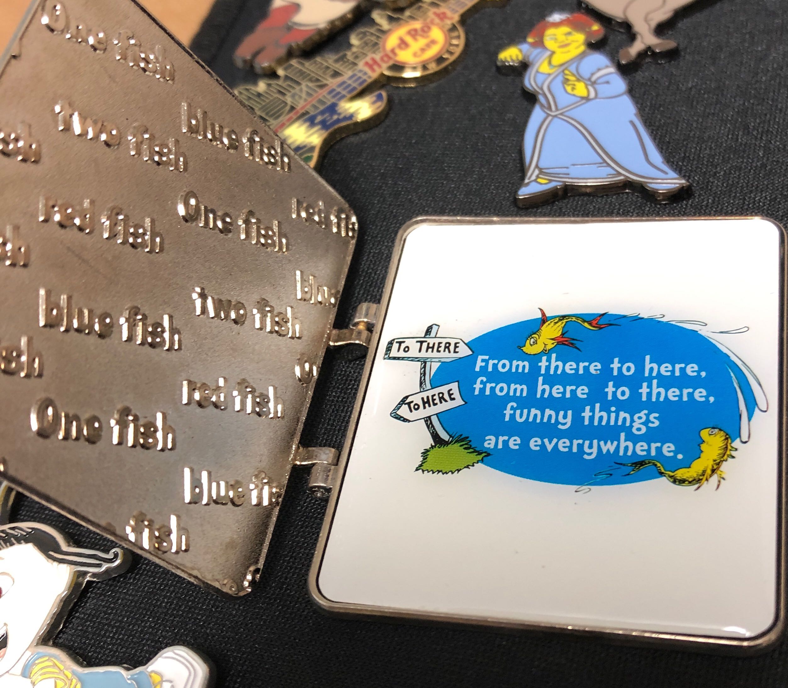 Dr. Seuss: One Fish Two Fish  pin collectible - Main Image 2