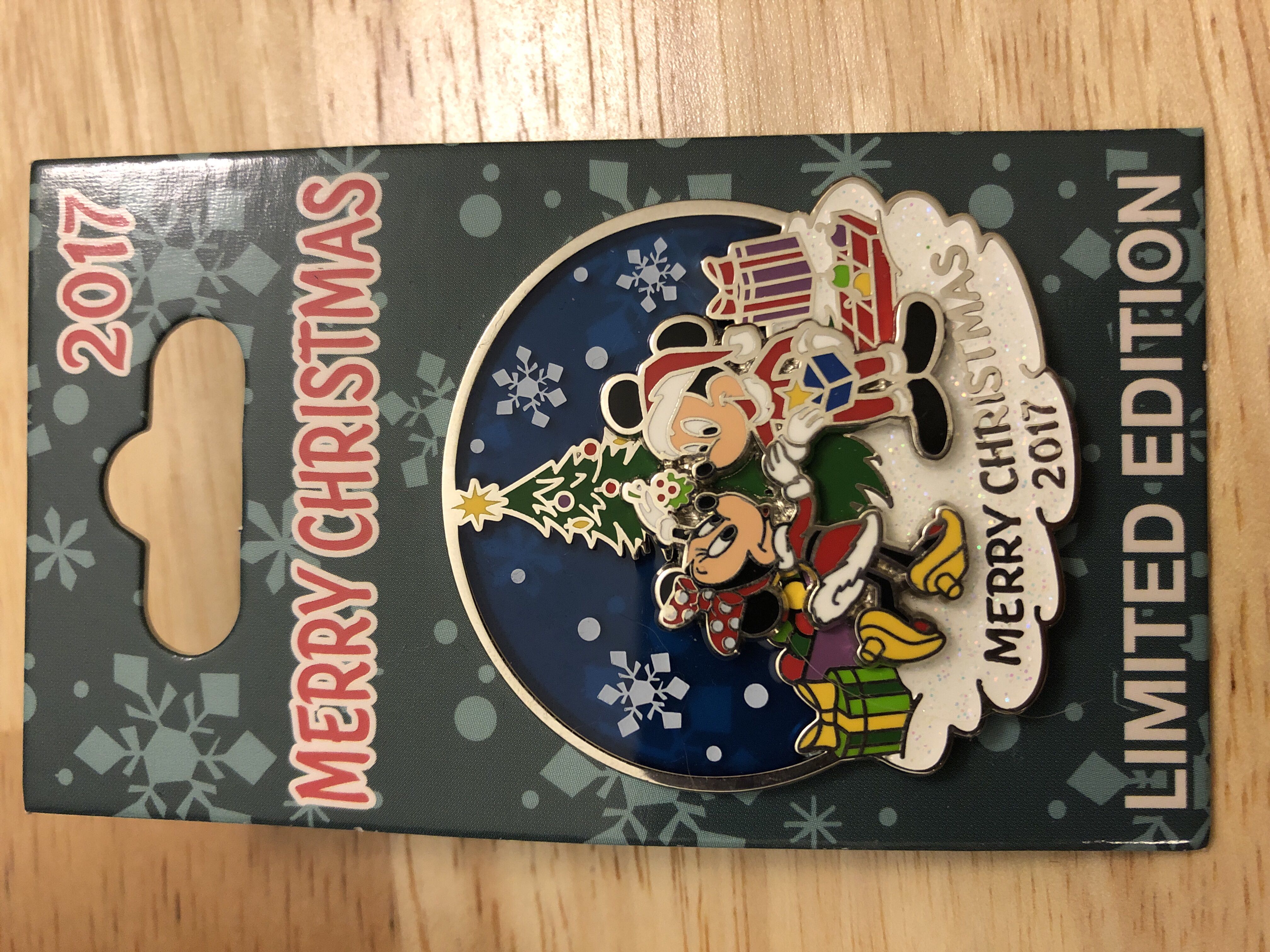 Star Wars Retro Mystery Pin Collection - Chewbacca