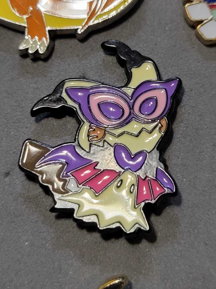 Mimikyu - Pokémon pin collectible - Main Image 2