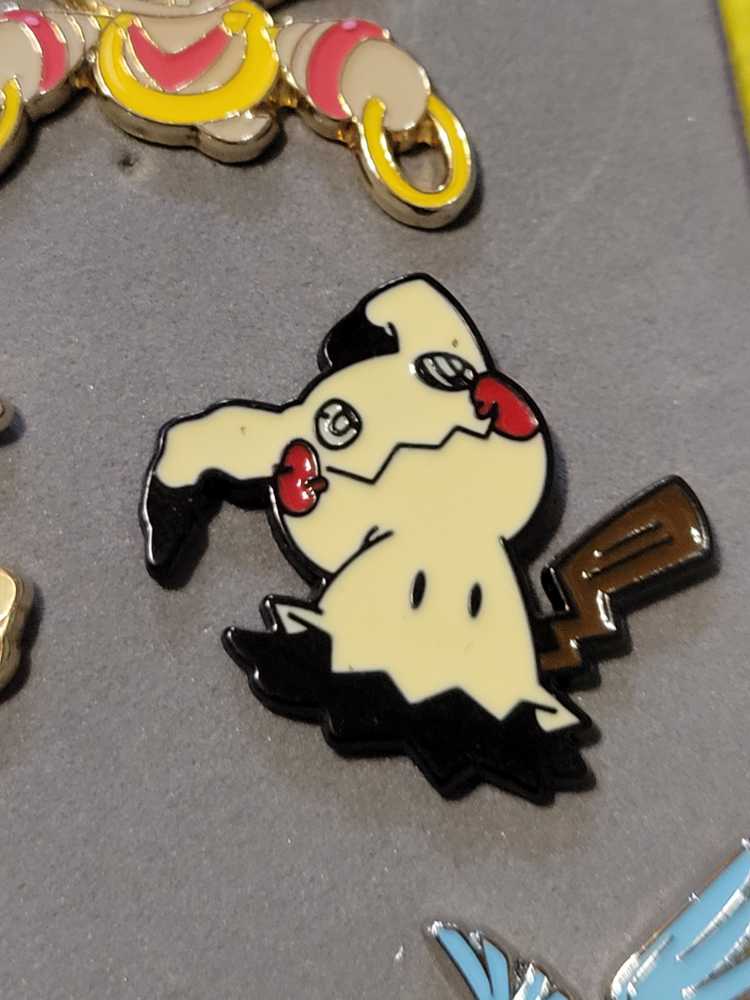 Mimikyu - Pokémon pin collectible - Main Image 3
