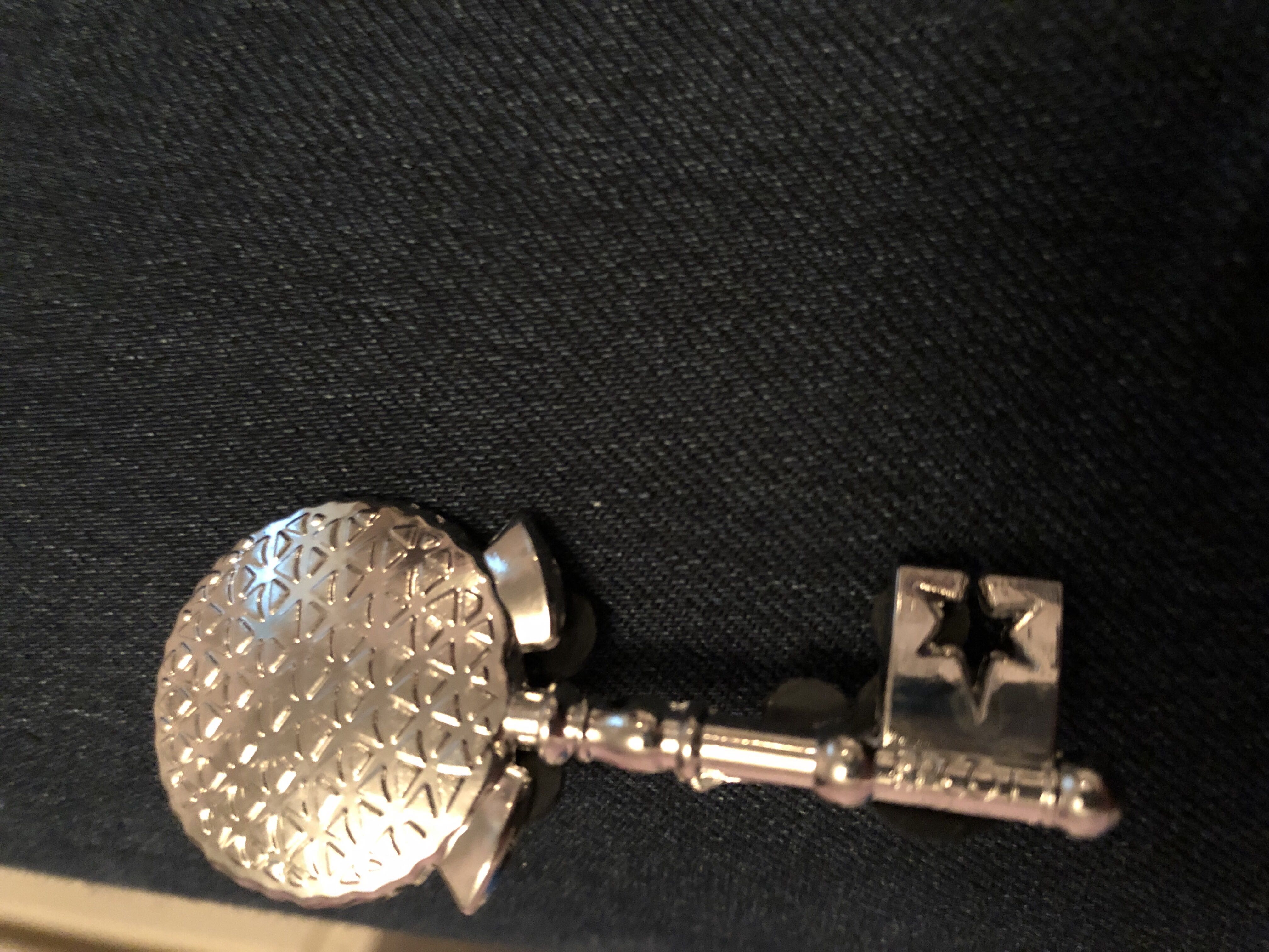 Mickey Body: Misses Pots