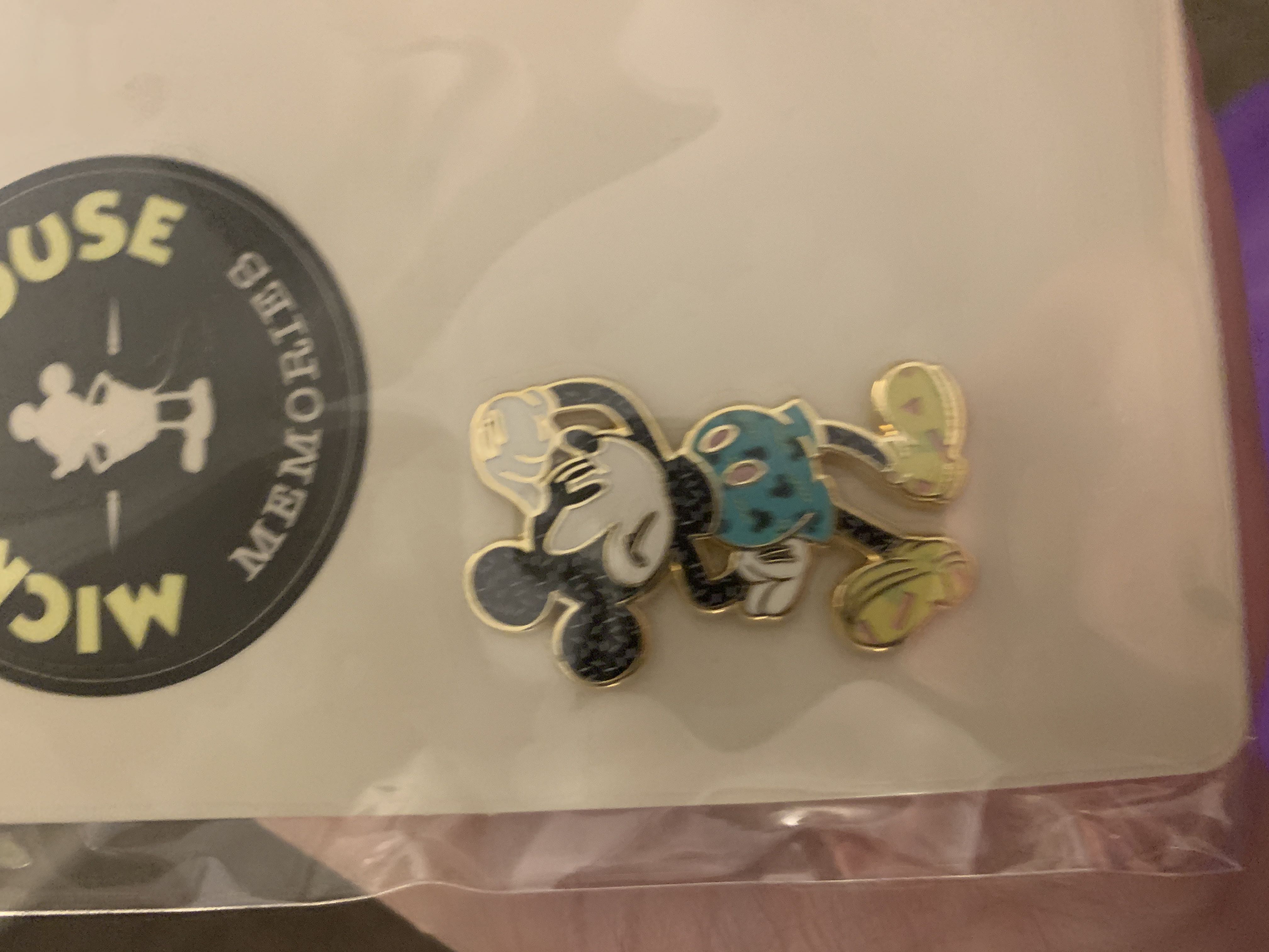 Mickey Mouse Memories 9 September - Disney Pin Trading pin collectible [Barcode 465058310066] - Main Image 2