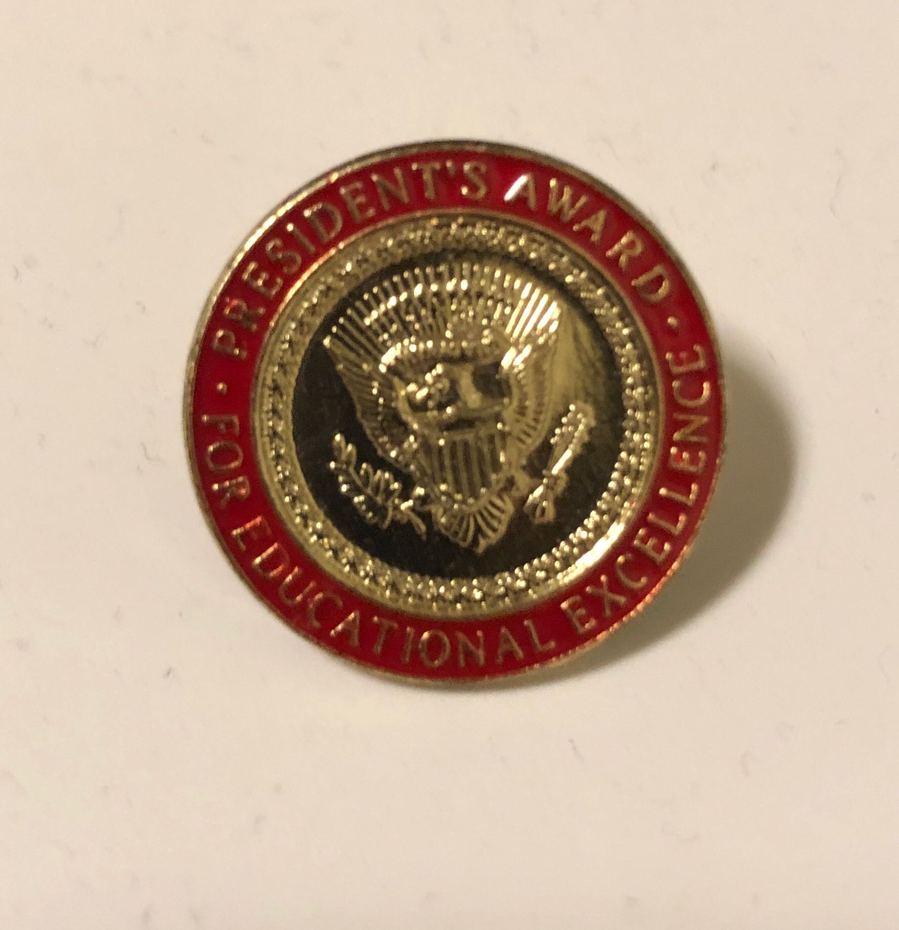 President’s Award For Educational Excellence  pin collectible - Main Image 2