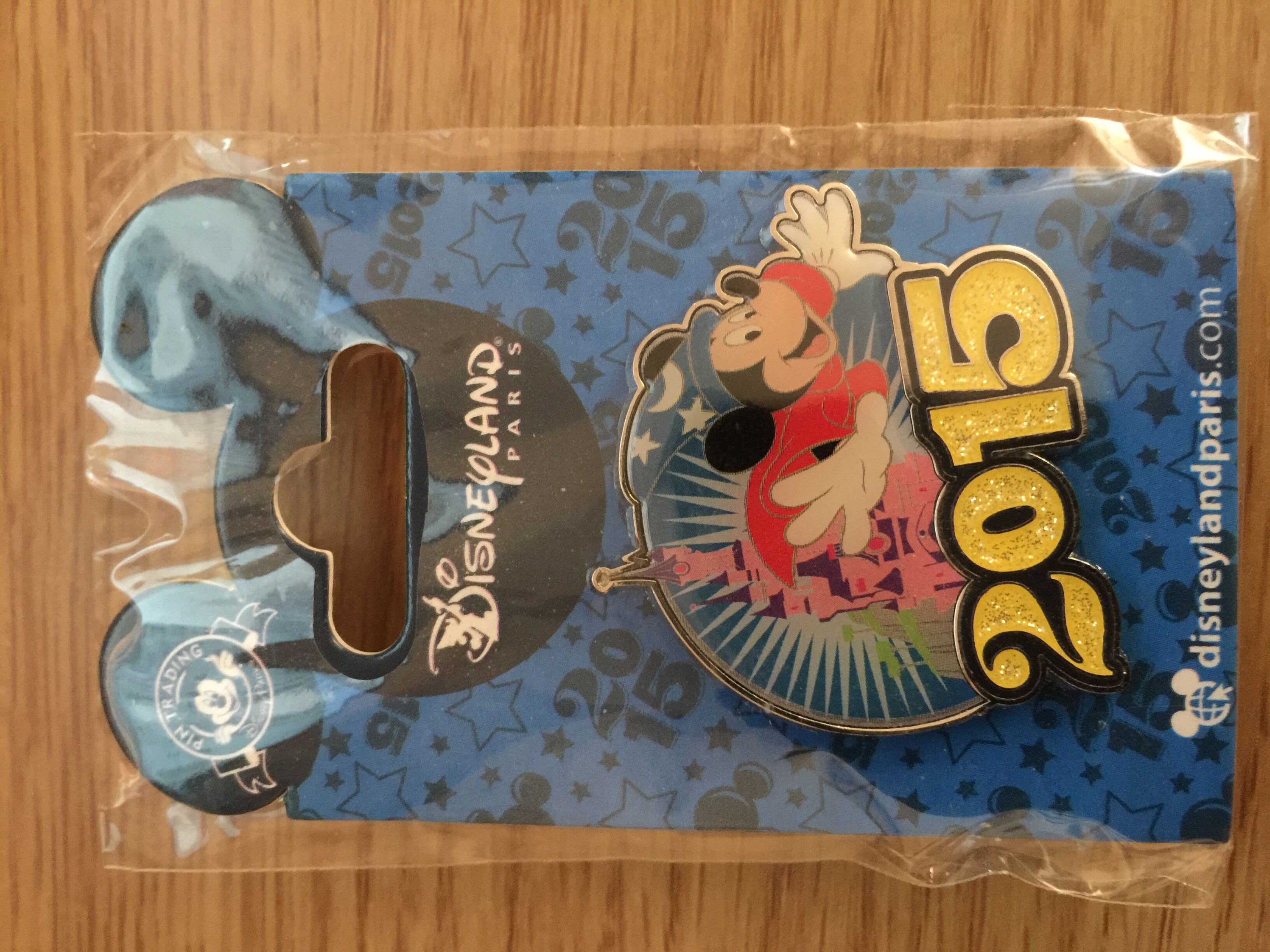 Star Wars Retro Mystery Pin Collection - Jawas