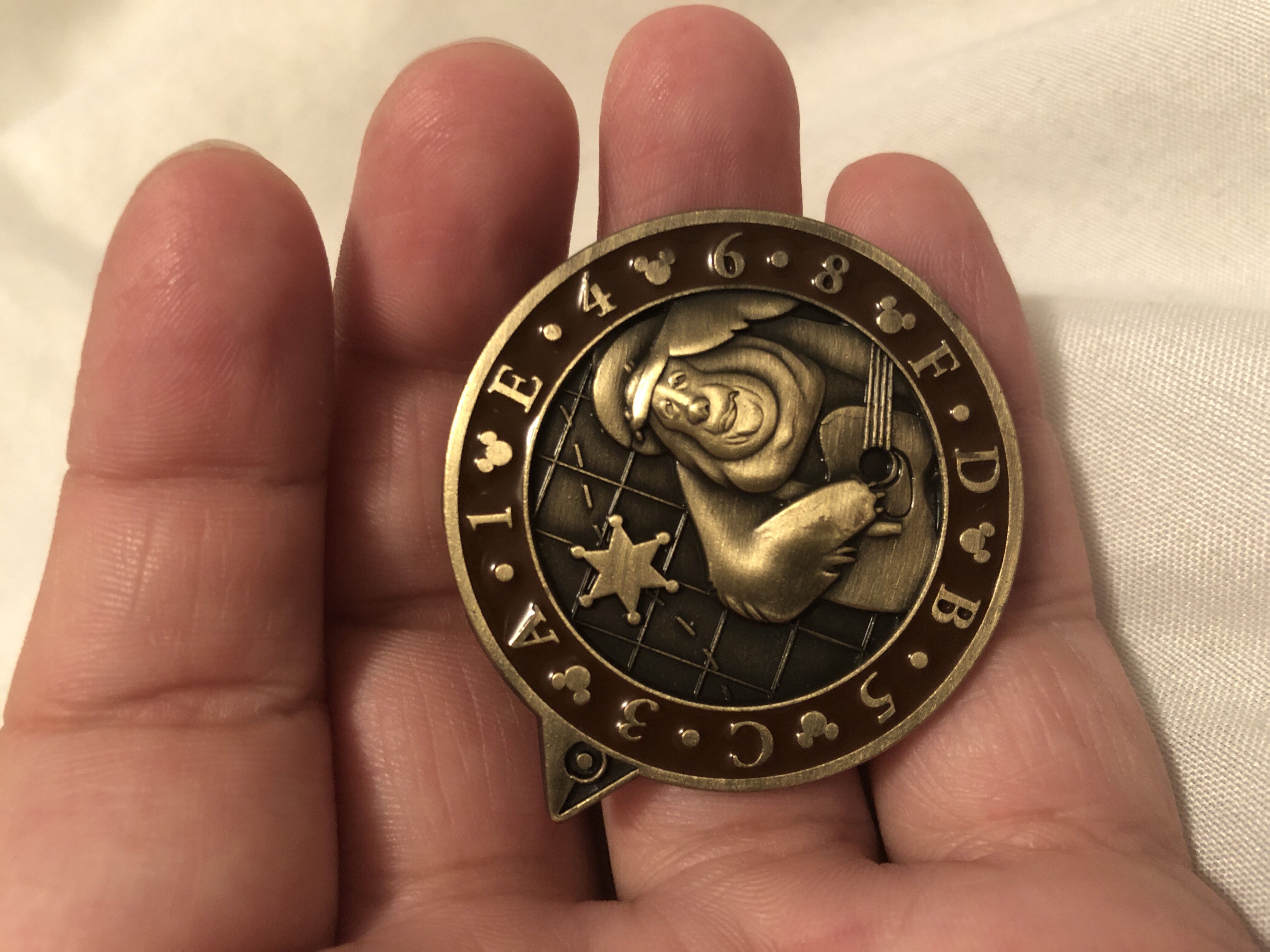 Disney Piece Of History Aladdin Hyperion