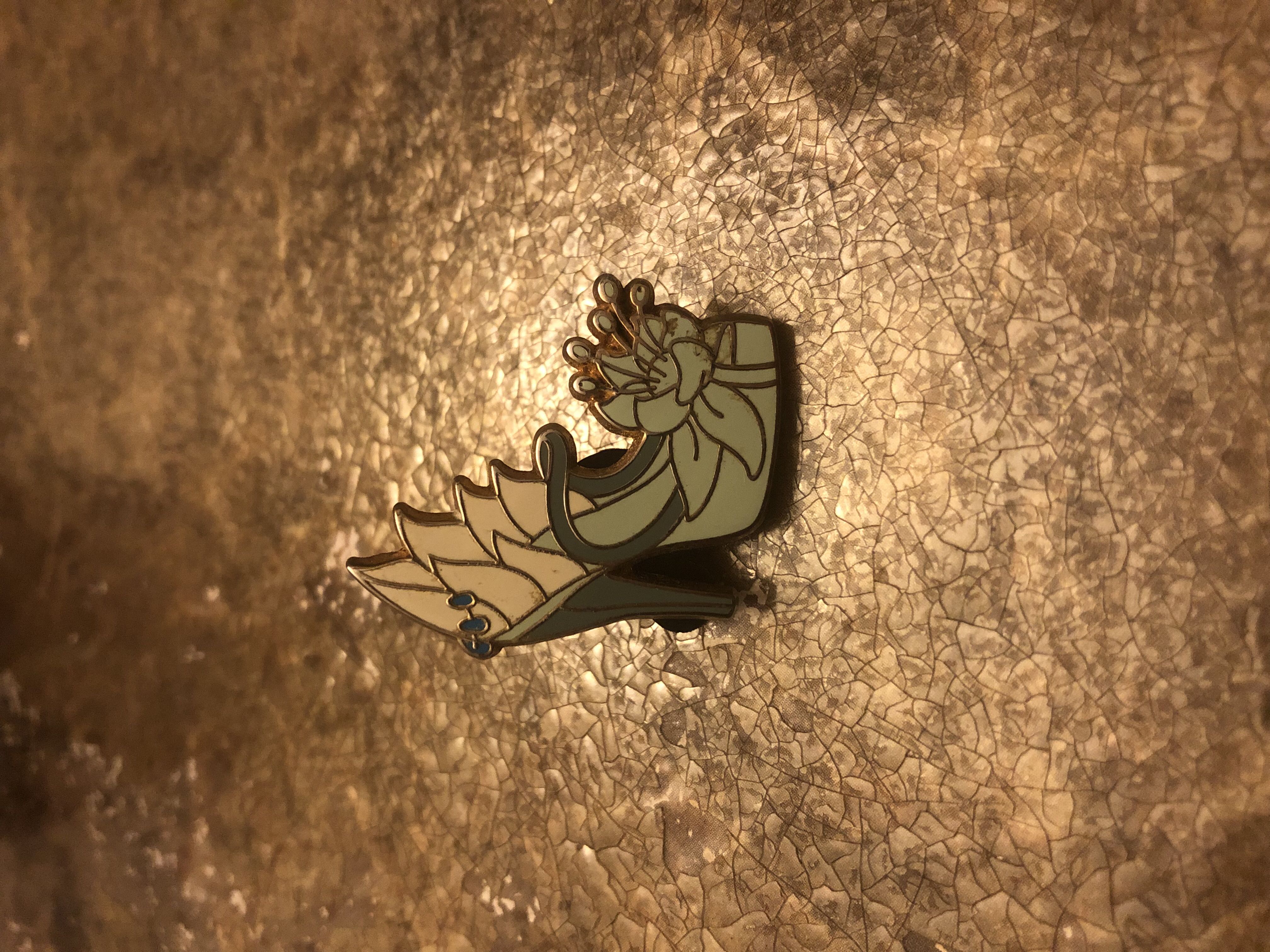 Tiana - Shoe - Disney pin collectible - Main Image 1