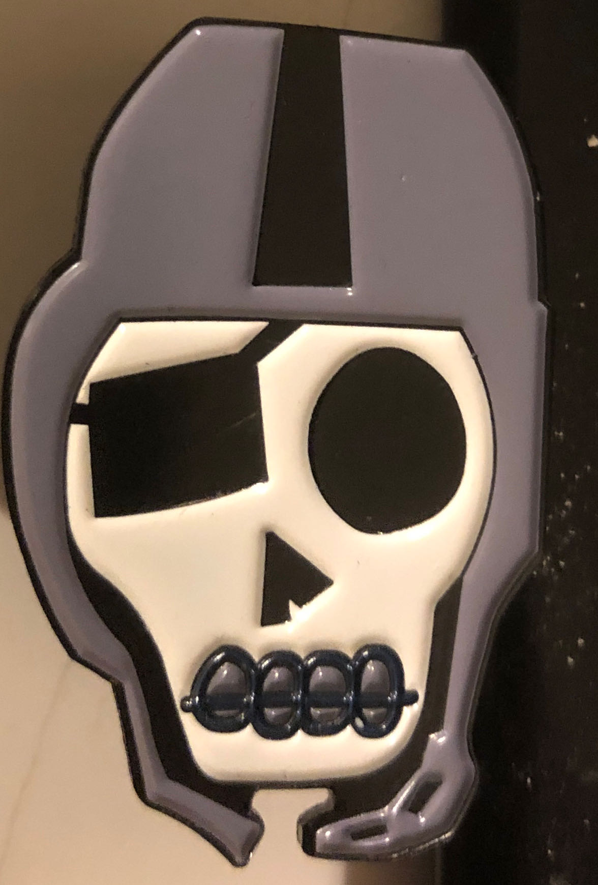 Los Raiders  pin collectible - Main Image 1