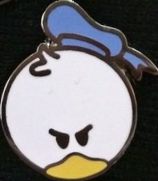 Cute Characters Mini-pin Set - Donald  pin collectible - Main Image 1