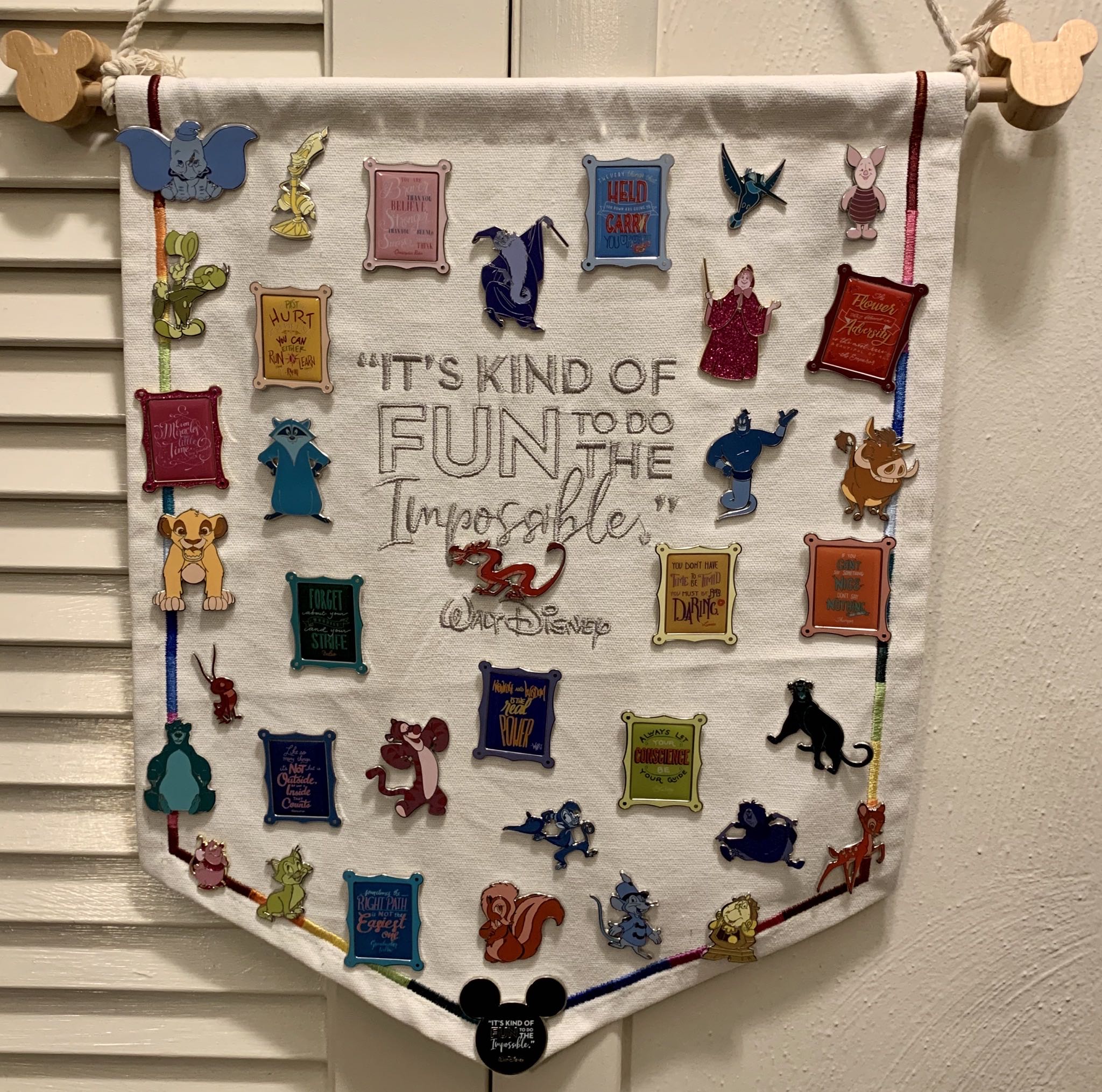 Wisdom Starter Pin - Disney pin collectible - Main Image 2