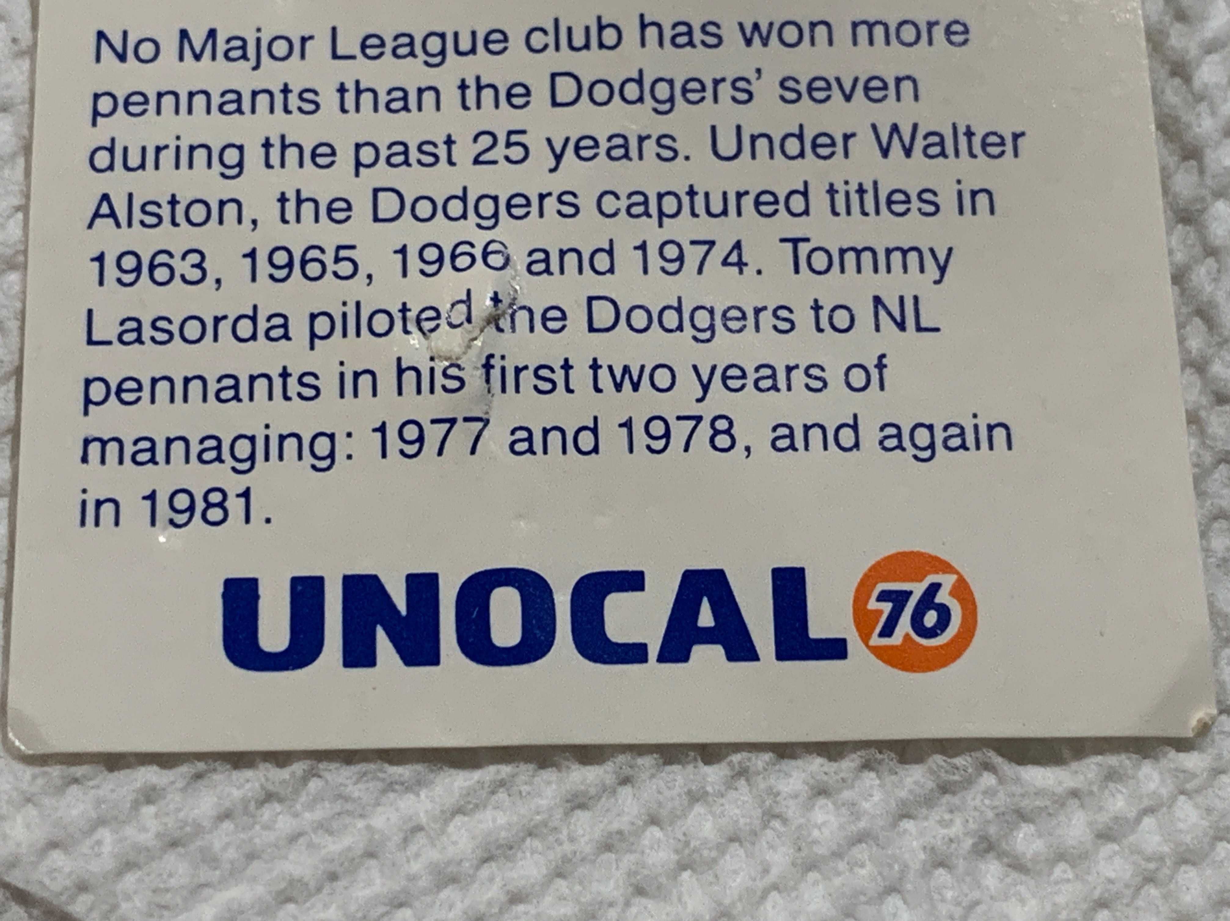 Dodgers Studium 25th Anniversary Pennants - Commemerative Pin pin collectible - Main Image 2