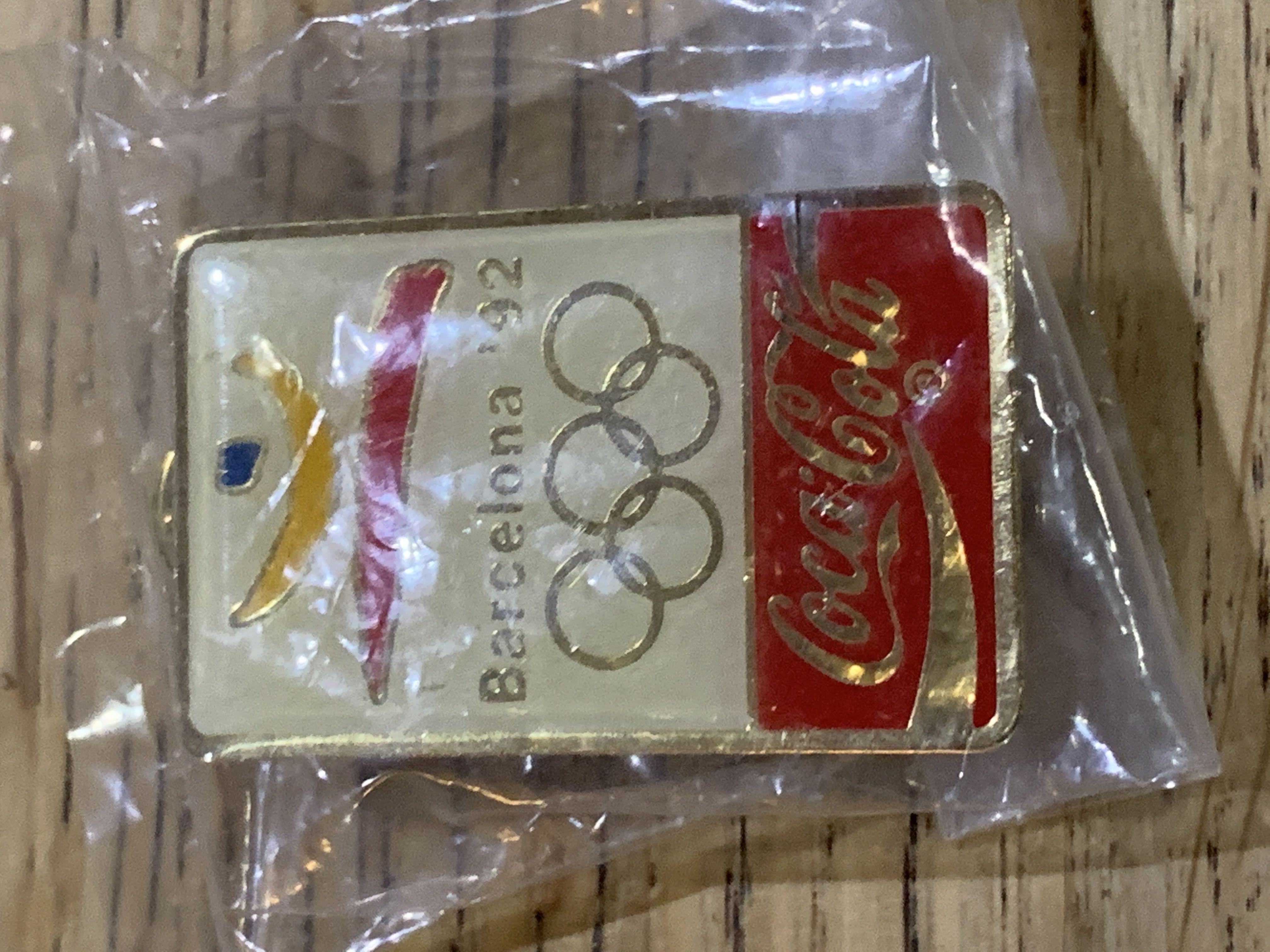 1992 Summer Olympic Pin - Commemerative Pin pin collectible - Main Image 1