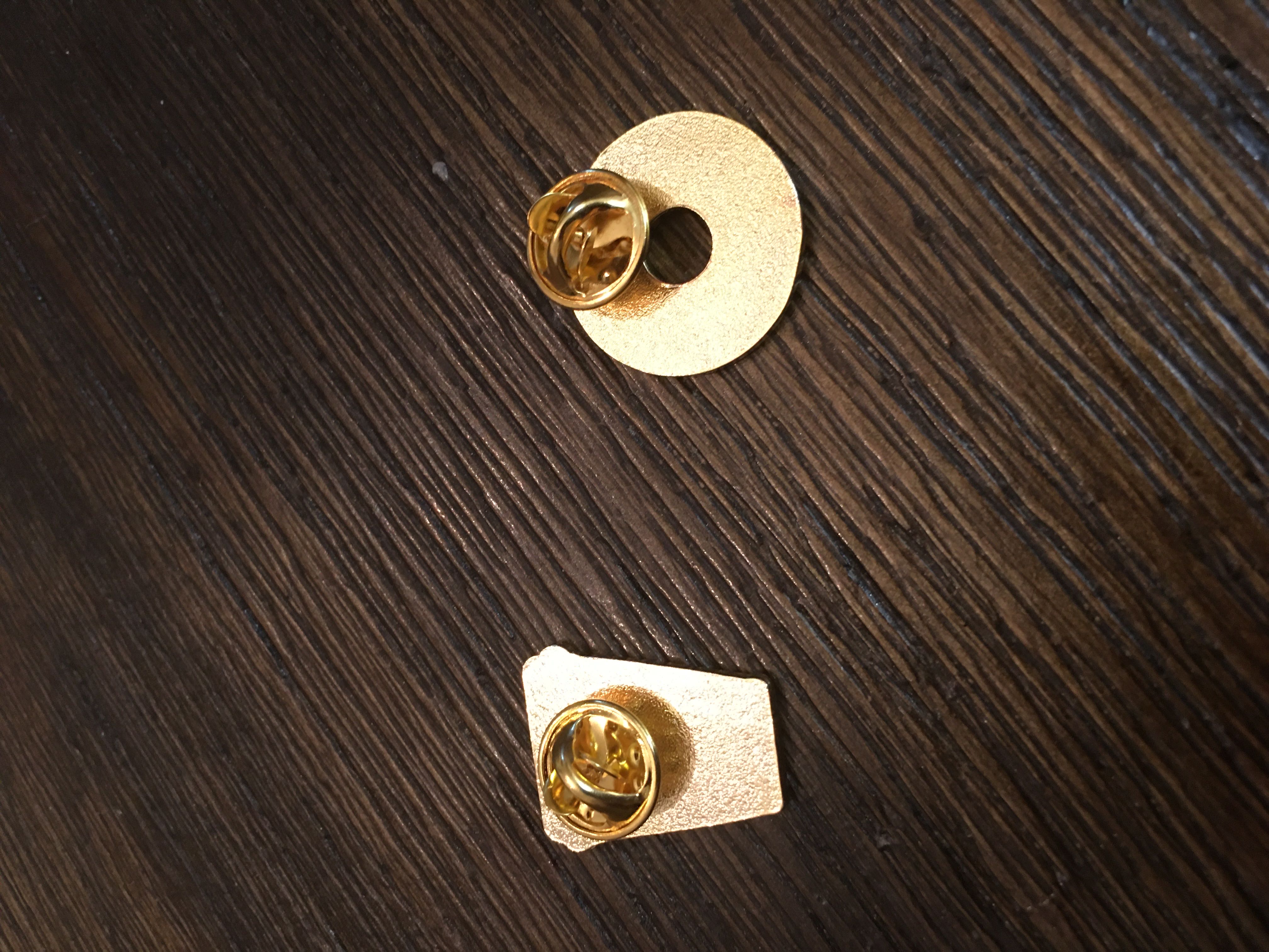 Coffee Cup/donut - Butterfly Clasp pin collectible [Barcode 024685148352] - Main Image 2