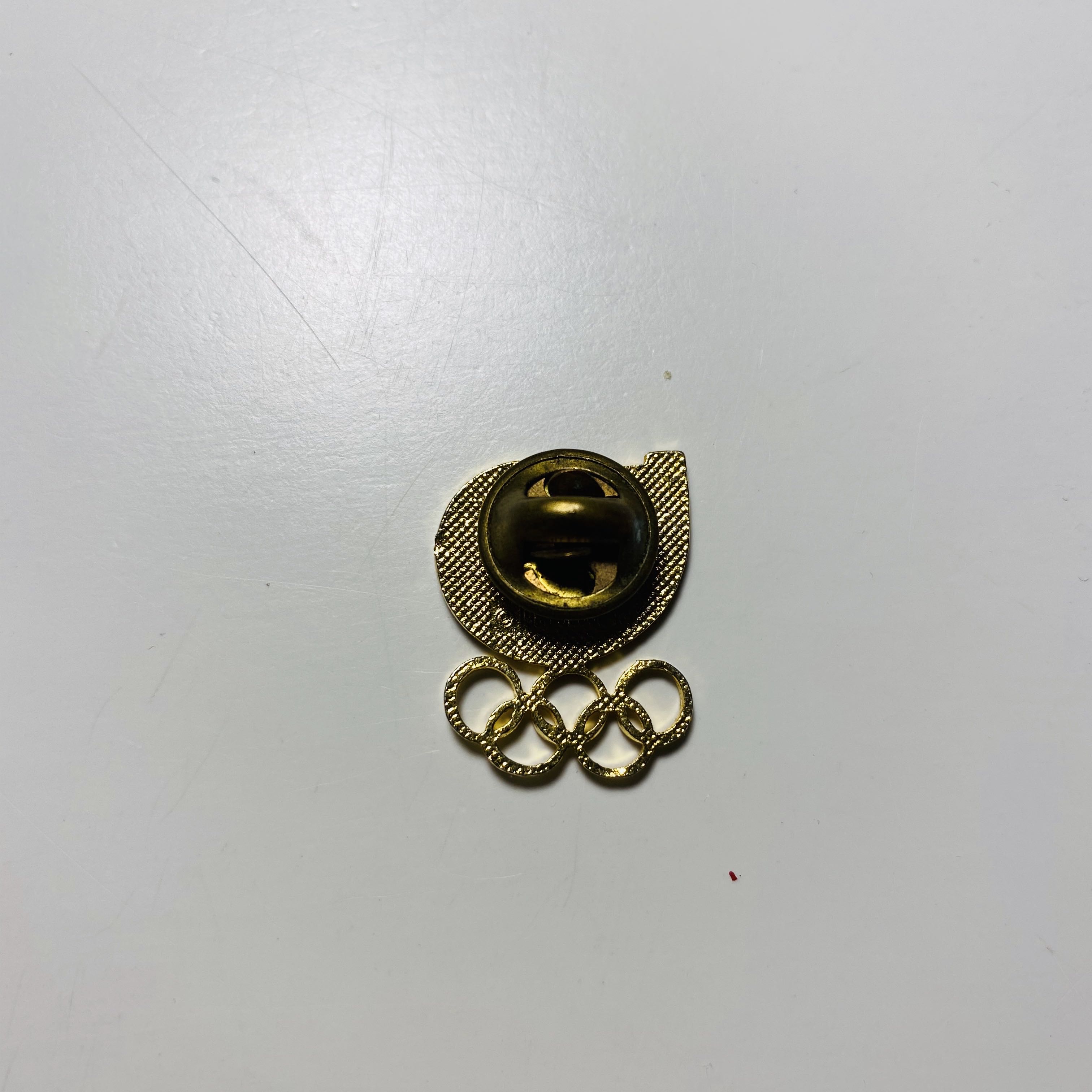 ОЛИМПИАДА 1984 - СПОРТ pin collectible - Main Image 3