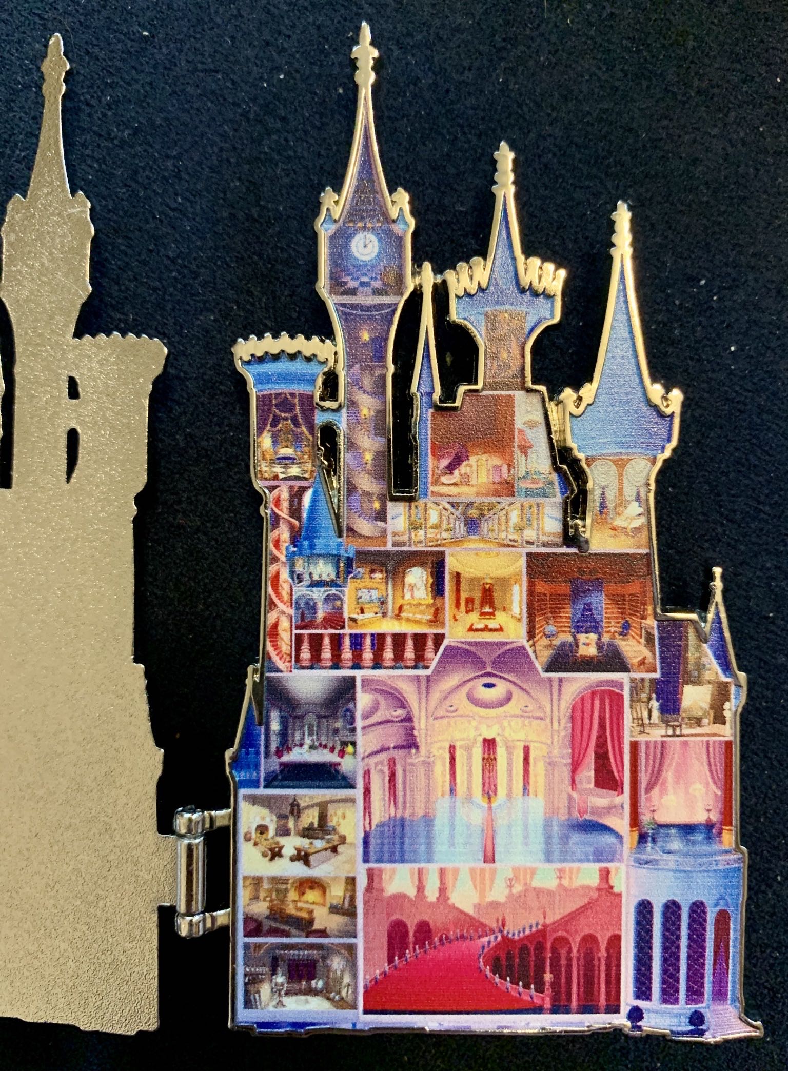 Castle Collection - Cinderella - Hinged pin collectible - Main Image 2