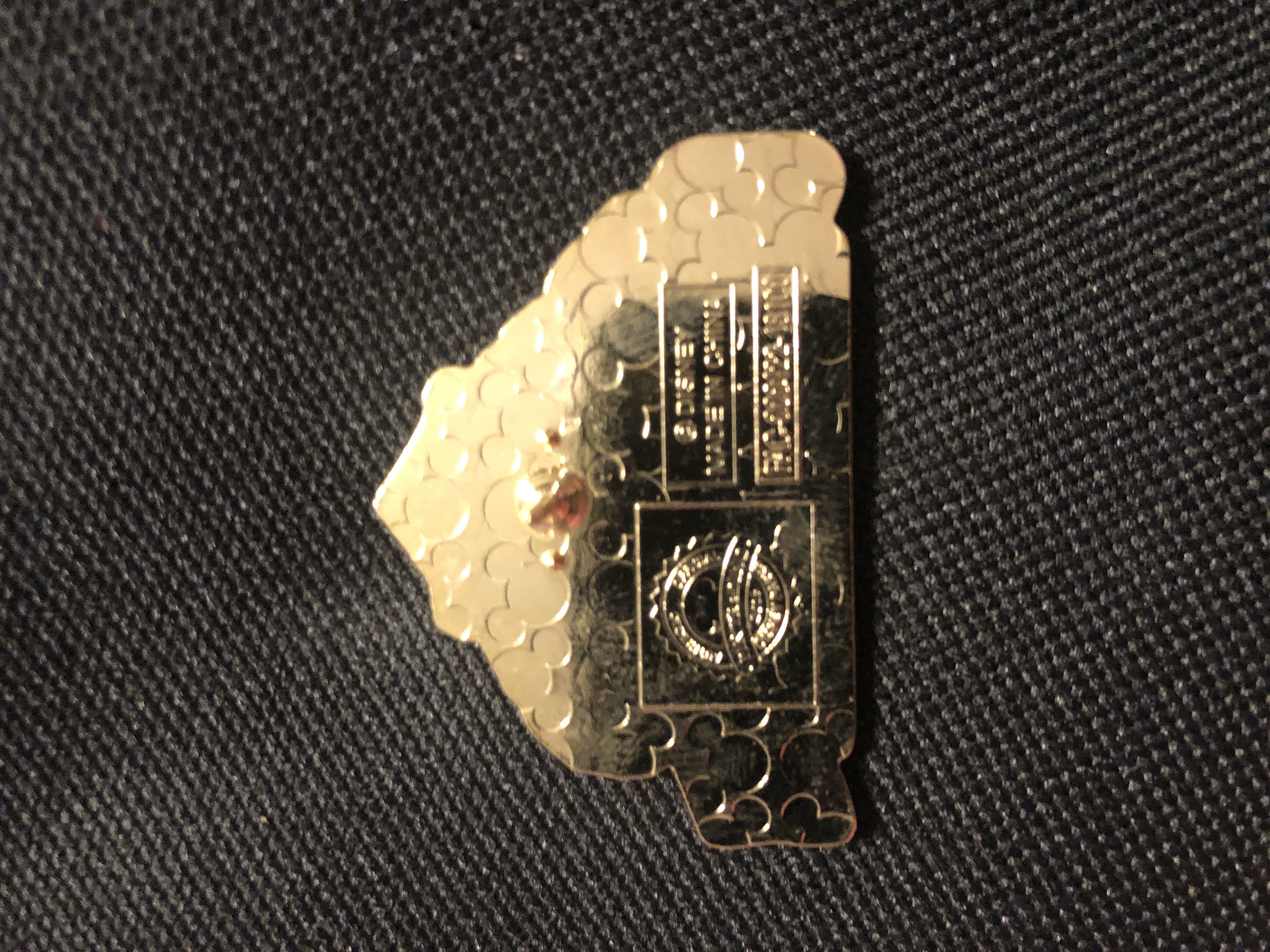 Caribbean Beach Resort  pin collectible - Main Image 2