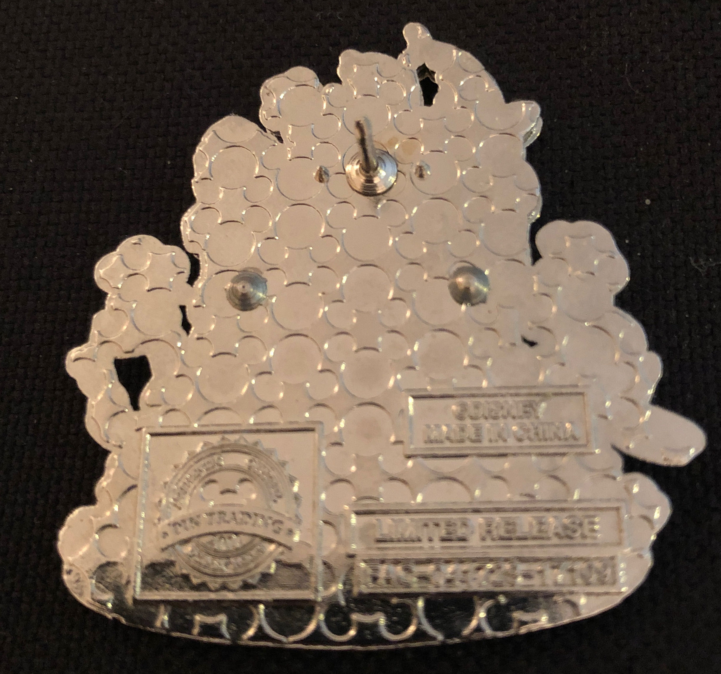 Food and Wine Festival 2017  pin collectible - Main Image 2