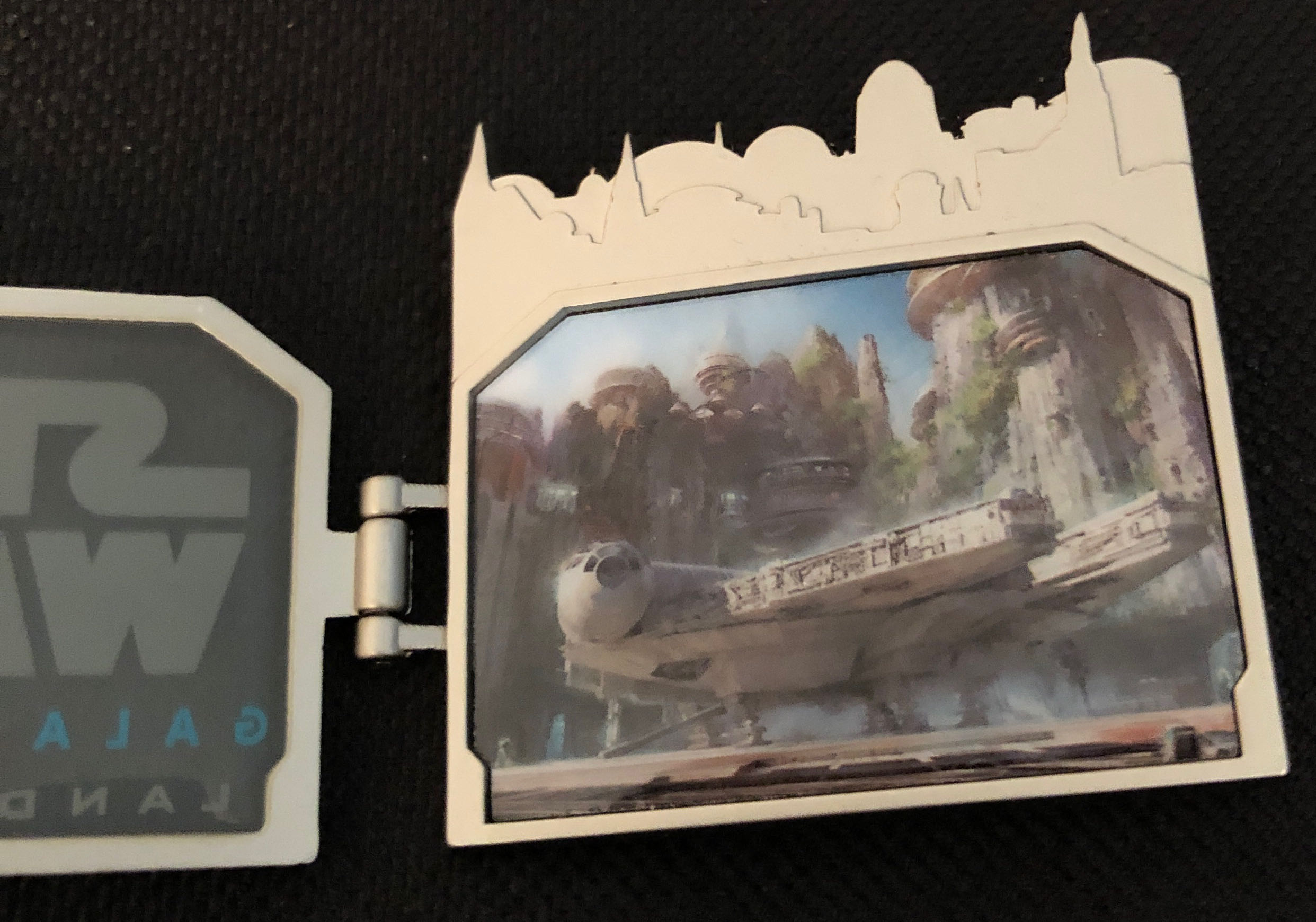 Galaxy’s Edge - Landing 2019 - AP Art Print  pin collectible - Main Image 2