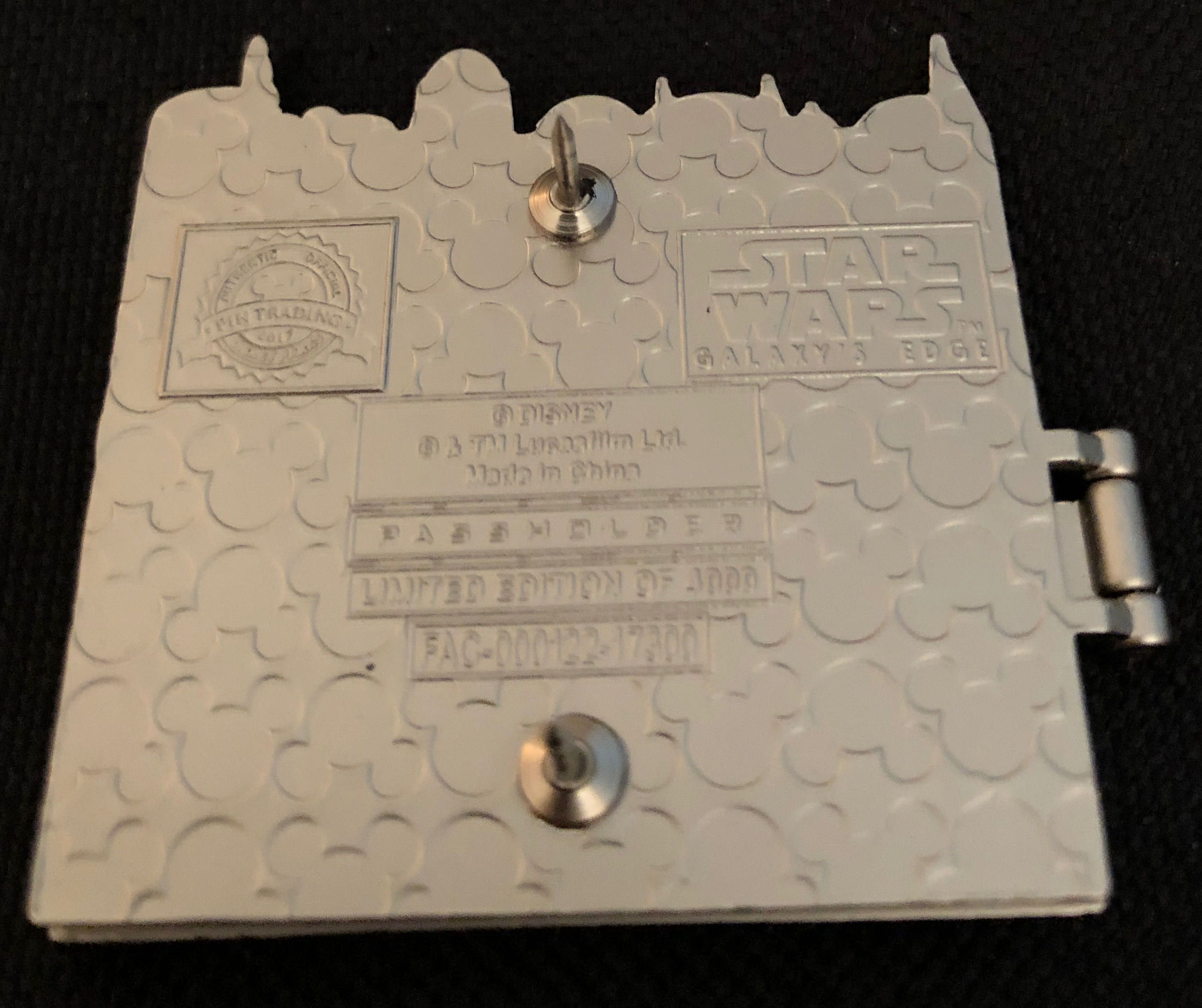 Galaxy’s Edge - Landing 2019 - AP Art Print  pin collectible - Main Image 3