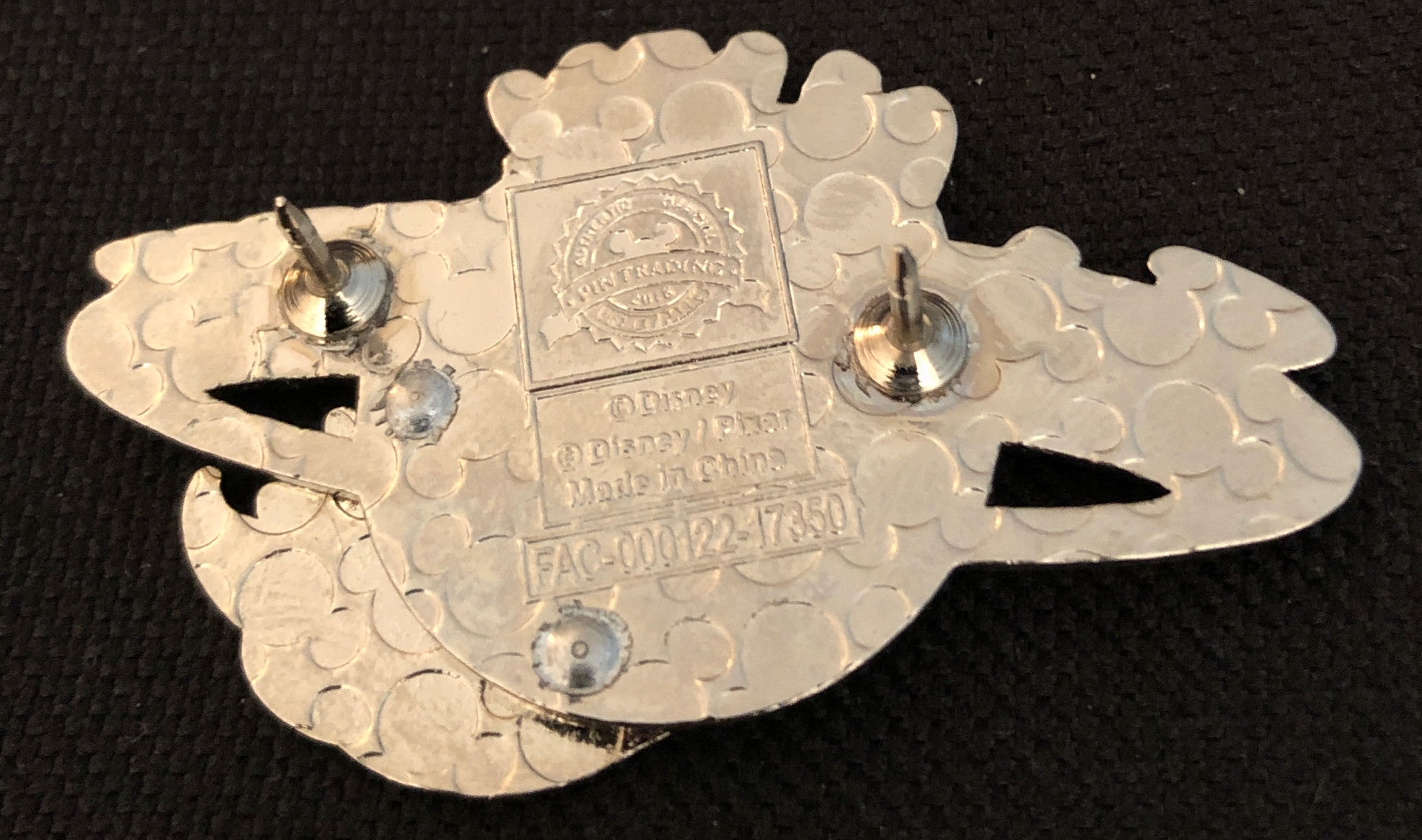 Alien Swirling Saucers - Rides And Attractions pin collectible - Main Image 2