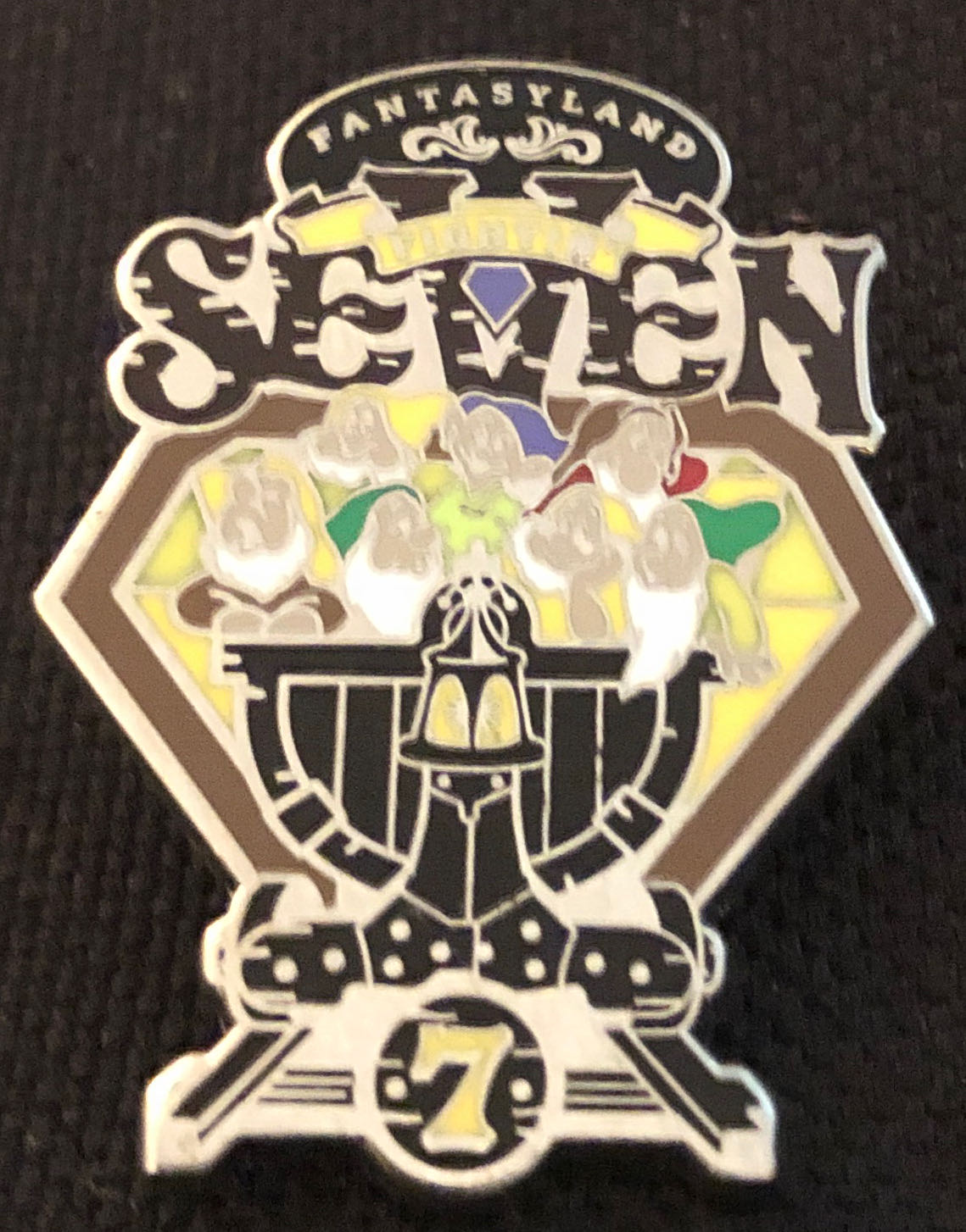  Rainbow Disney Collection Mickey Mouse Pin Set – 2020