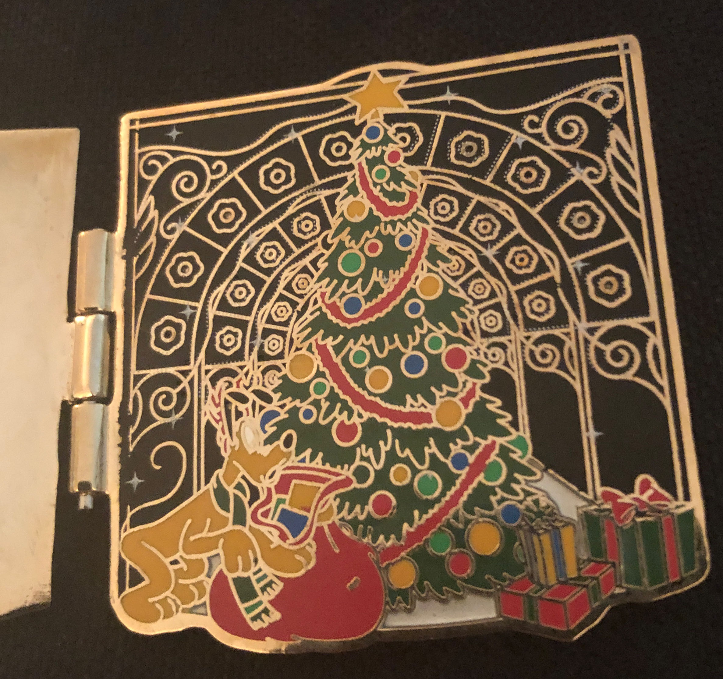 Epcot Holidays Around the World 2017  pin collectible - Main Image 3