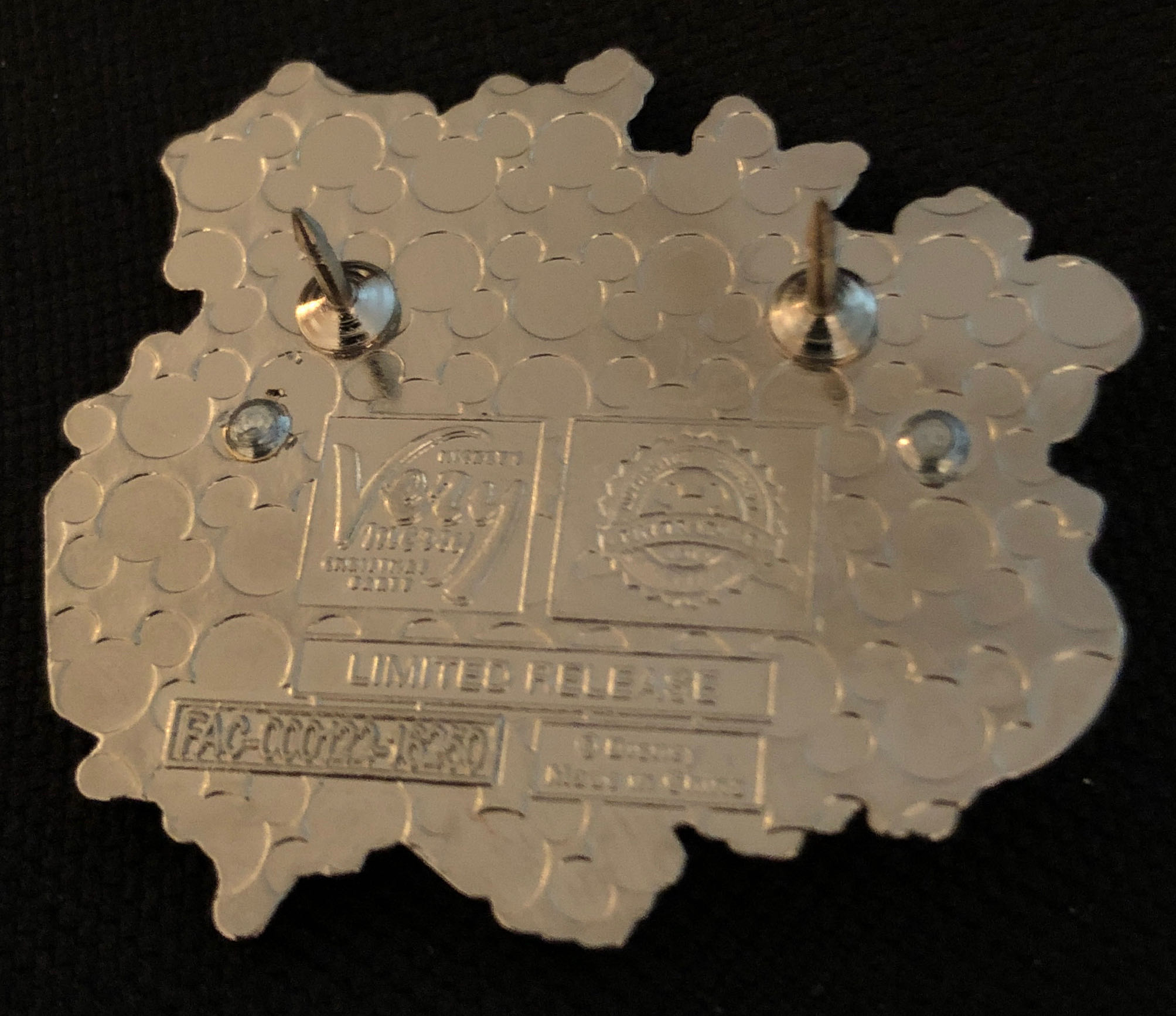 Mickey’s Very Merry Christmas Party 2016  pin collectible - Main Image 2