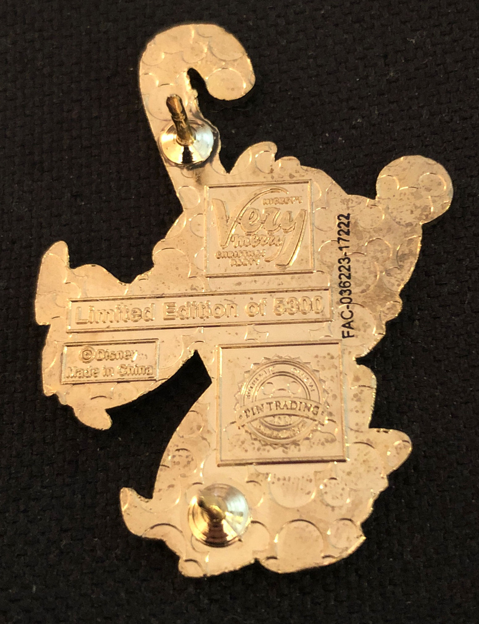 Mickey’s Very Merry Christmas Party 2017 - Chip & Dale  pin collectible - Main Image 2