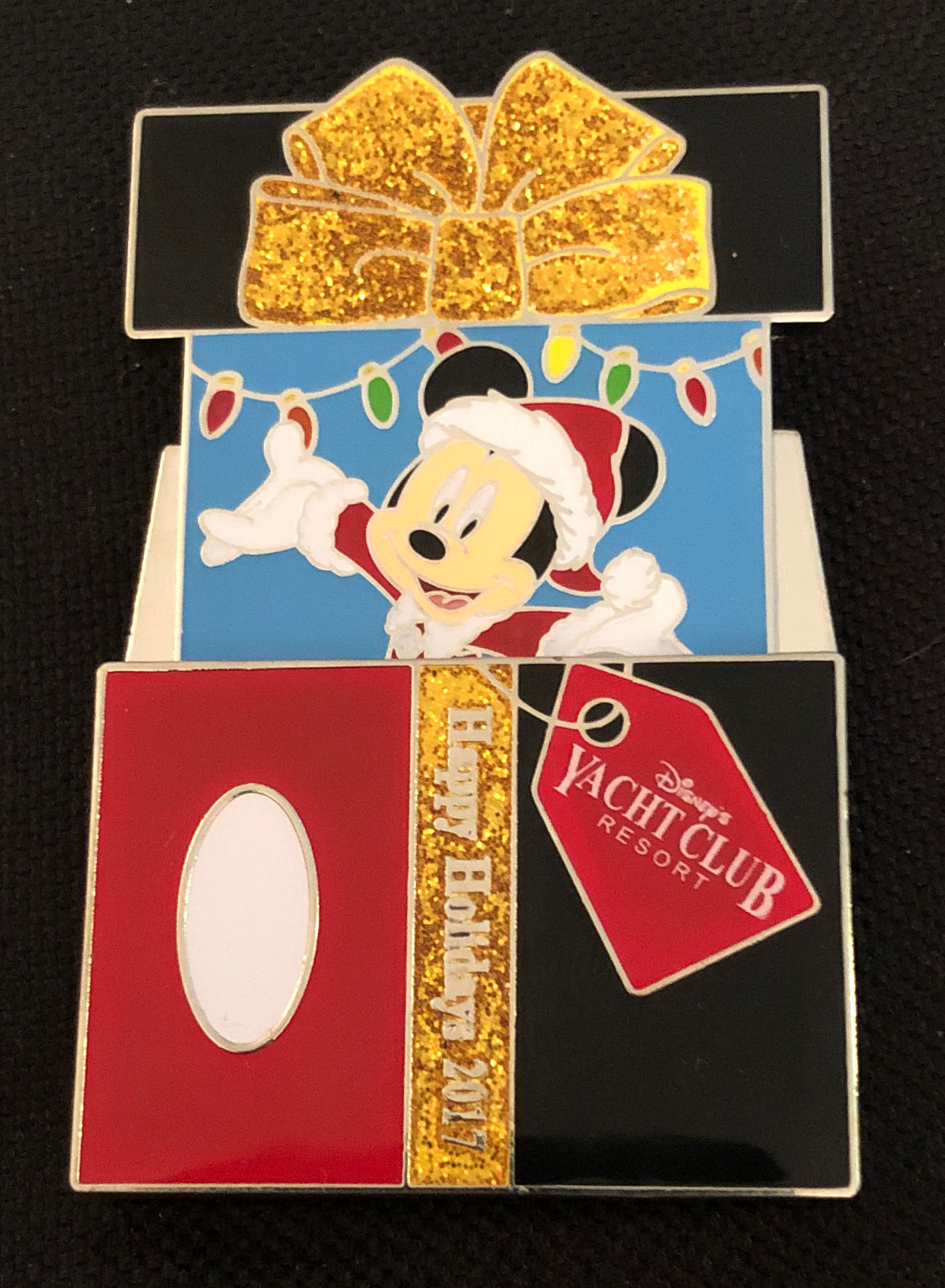 Yacht Club Resort - Christmas 2017  pin collectible - Main Image 2