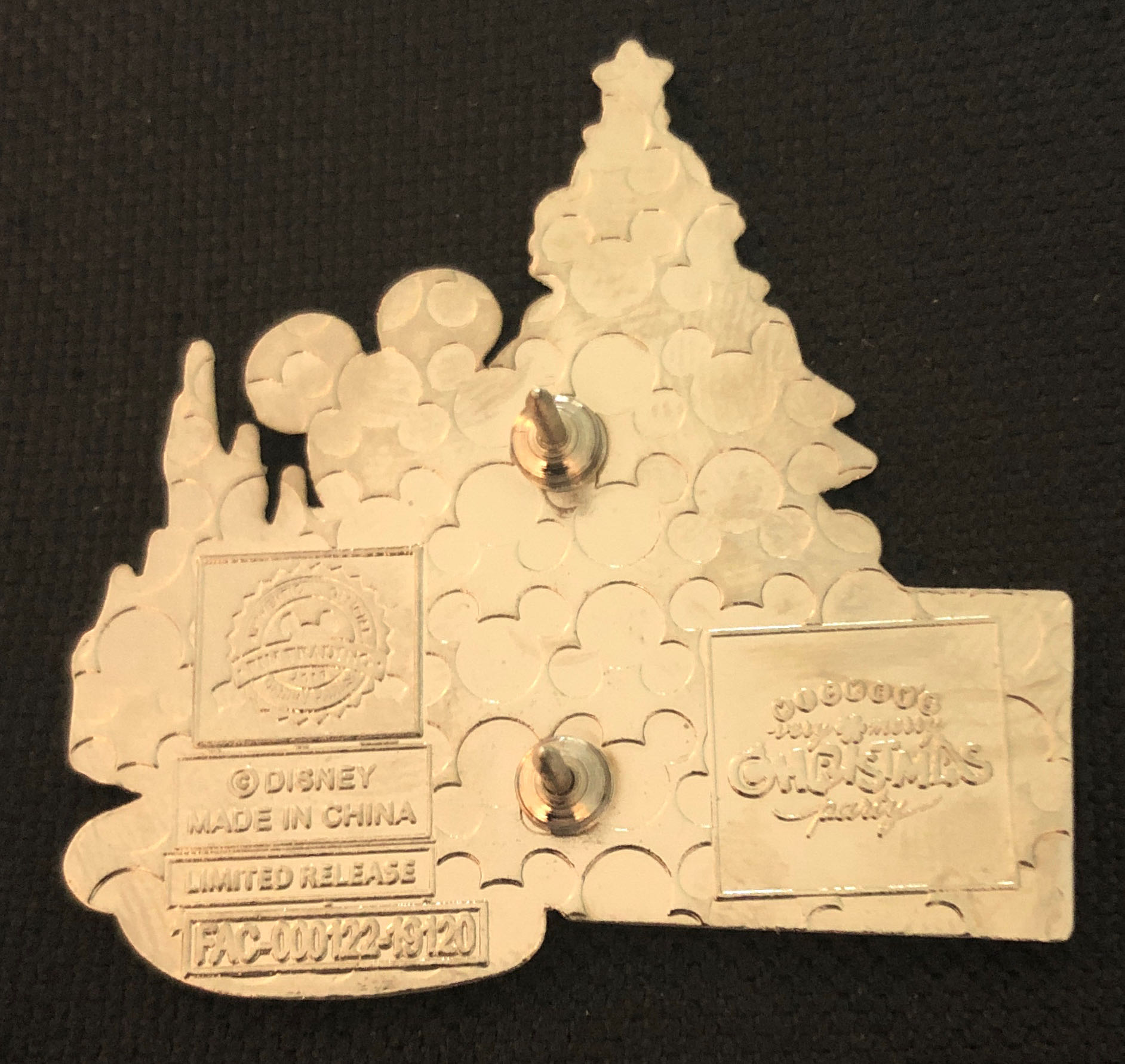 Mickey’s Very Merry Christmas Party 2019  pin collectible - Main Image 2