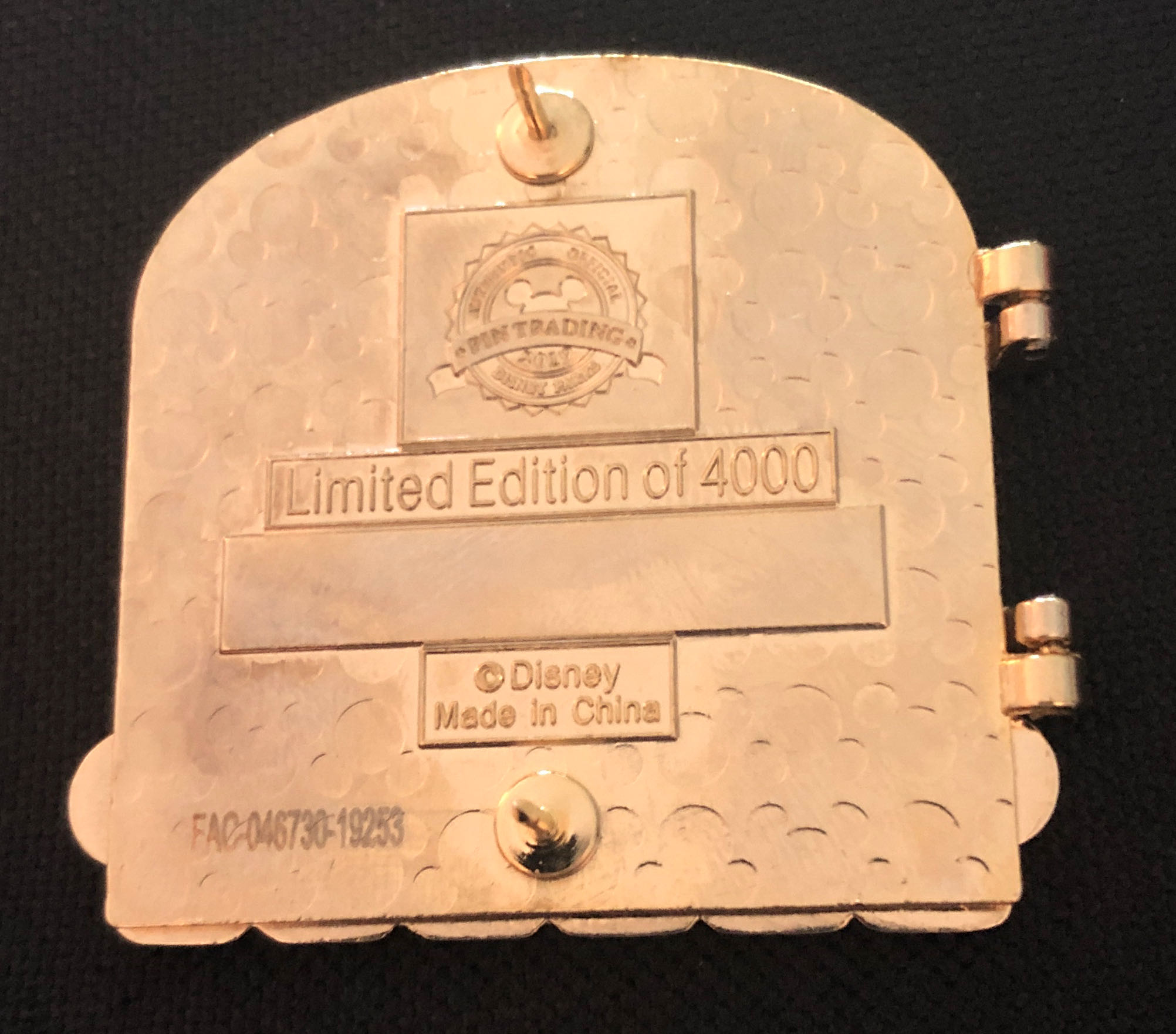 Grand Floridian Resort & Spa - Gingerbread House 2019  pin collectible - Main Image 3