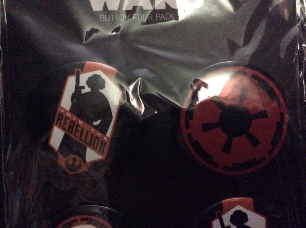 Star Wars Buttons - Metal Buttons pin collectible - Main Image 2