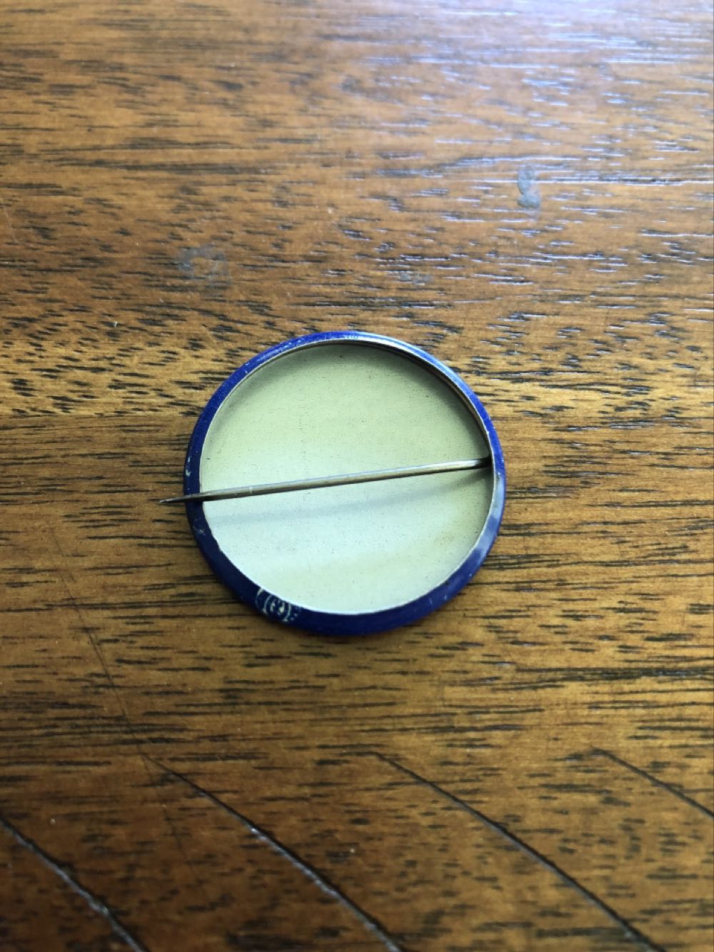 REA-B  pin collectible - Main Image 2