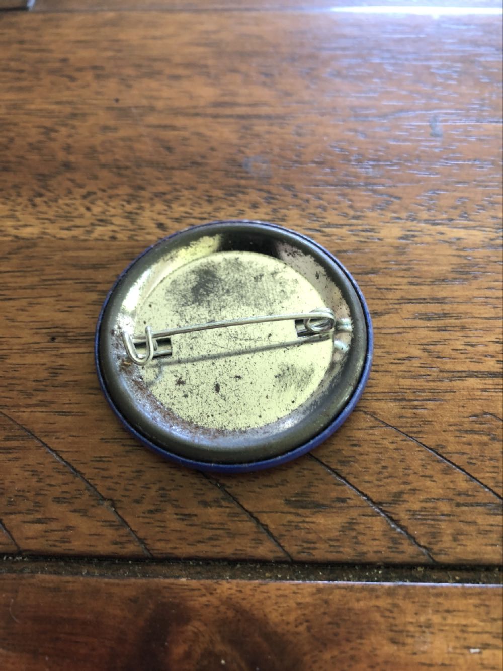 MON-B  pin collectible - Main Image 2