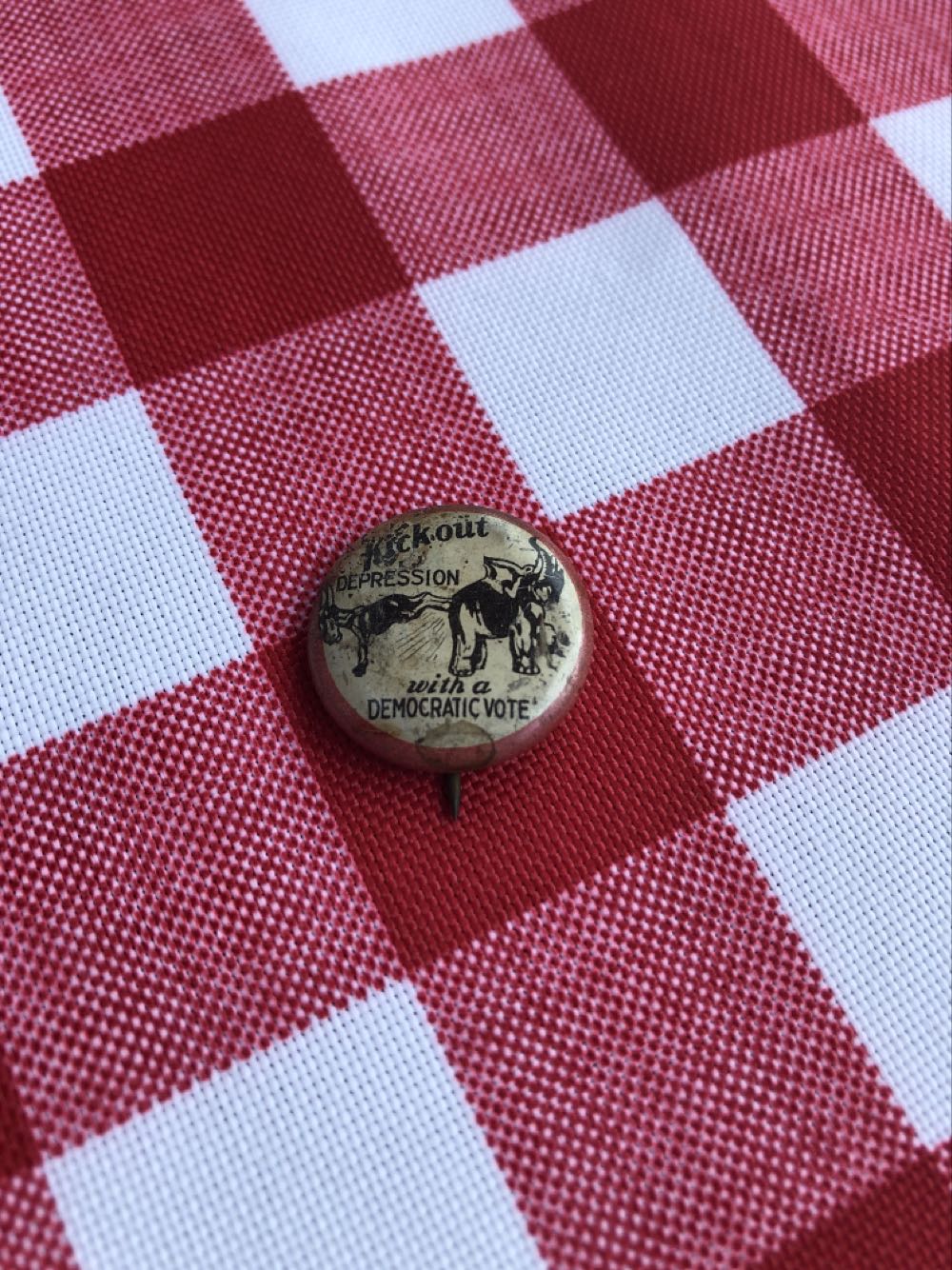 Universal Studios - Pin Bag