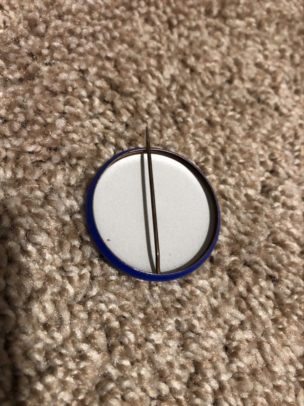 BUS-D  pin collectible - Main Image 2