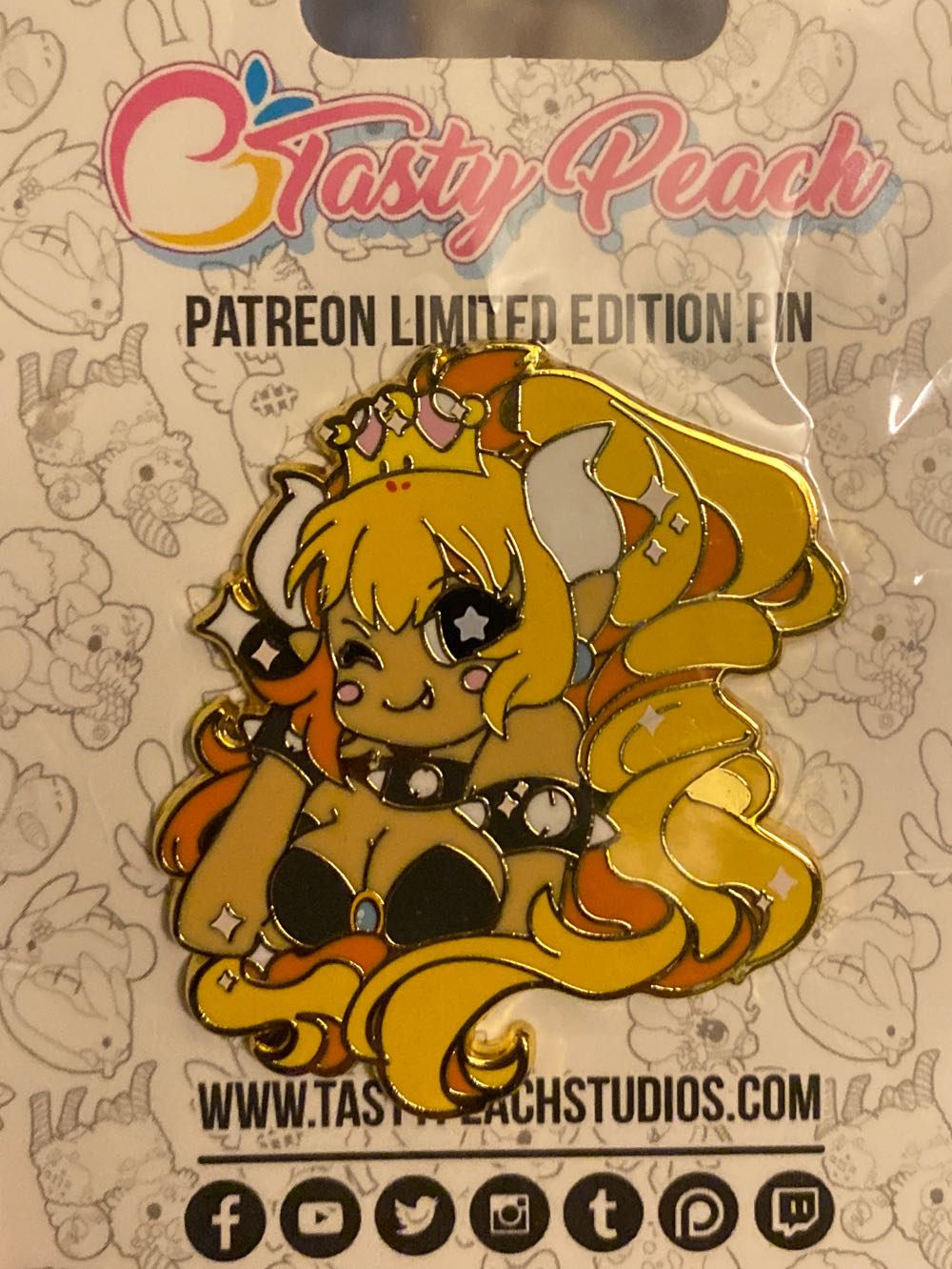 Bowsette  pin collectible - Main Image 2