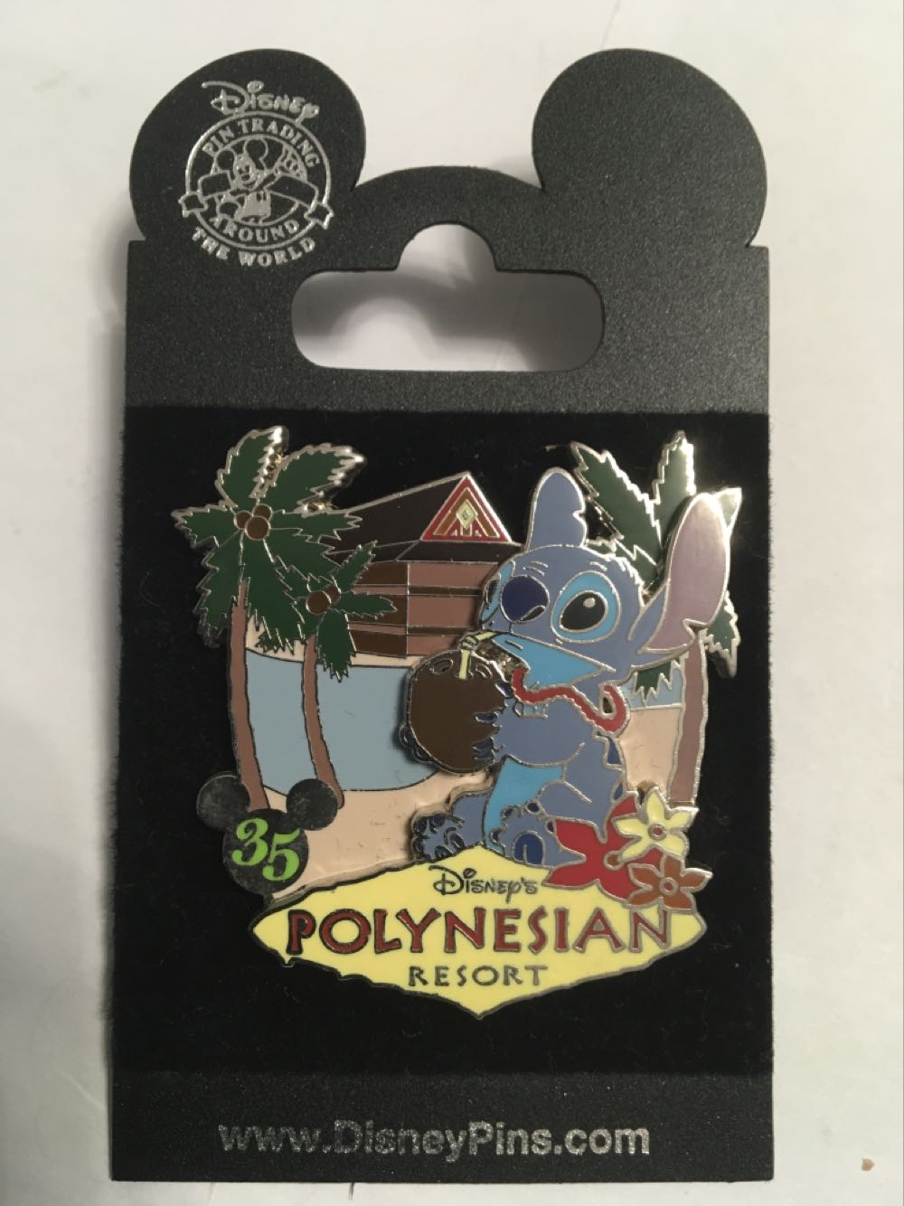 Resorts - Lilo And Stitch Polynesian Resort  pin collectible - Main Image 2