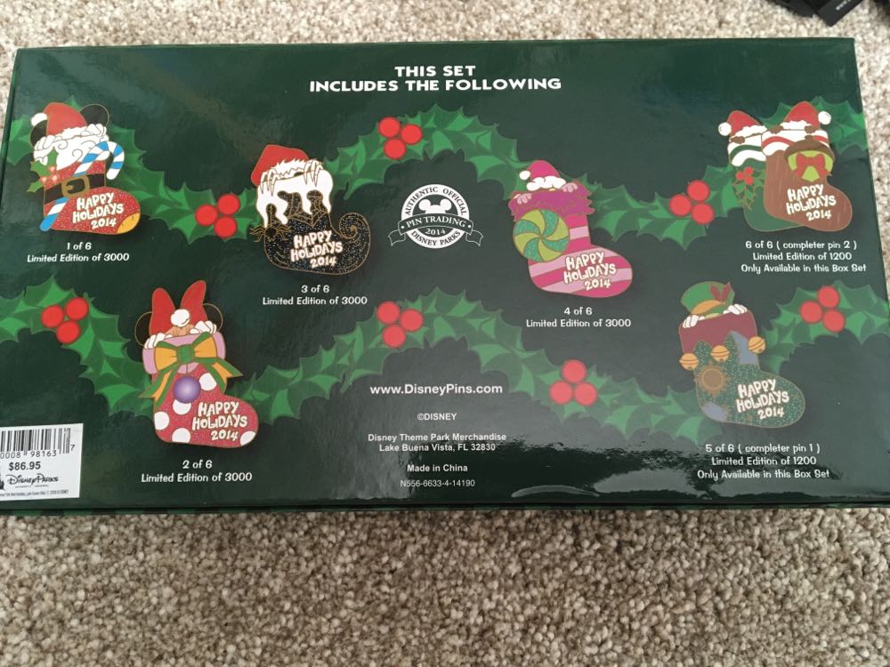 Disney Happy Holidays - 2014 Pin Set Ltd Edition 3000 Jiminy & Chip And Dale Ltd Edition 1200  pin collectible - Main Image 3