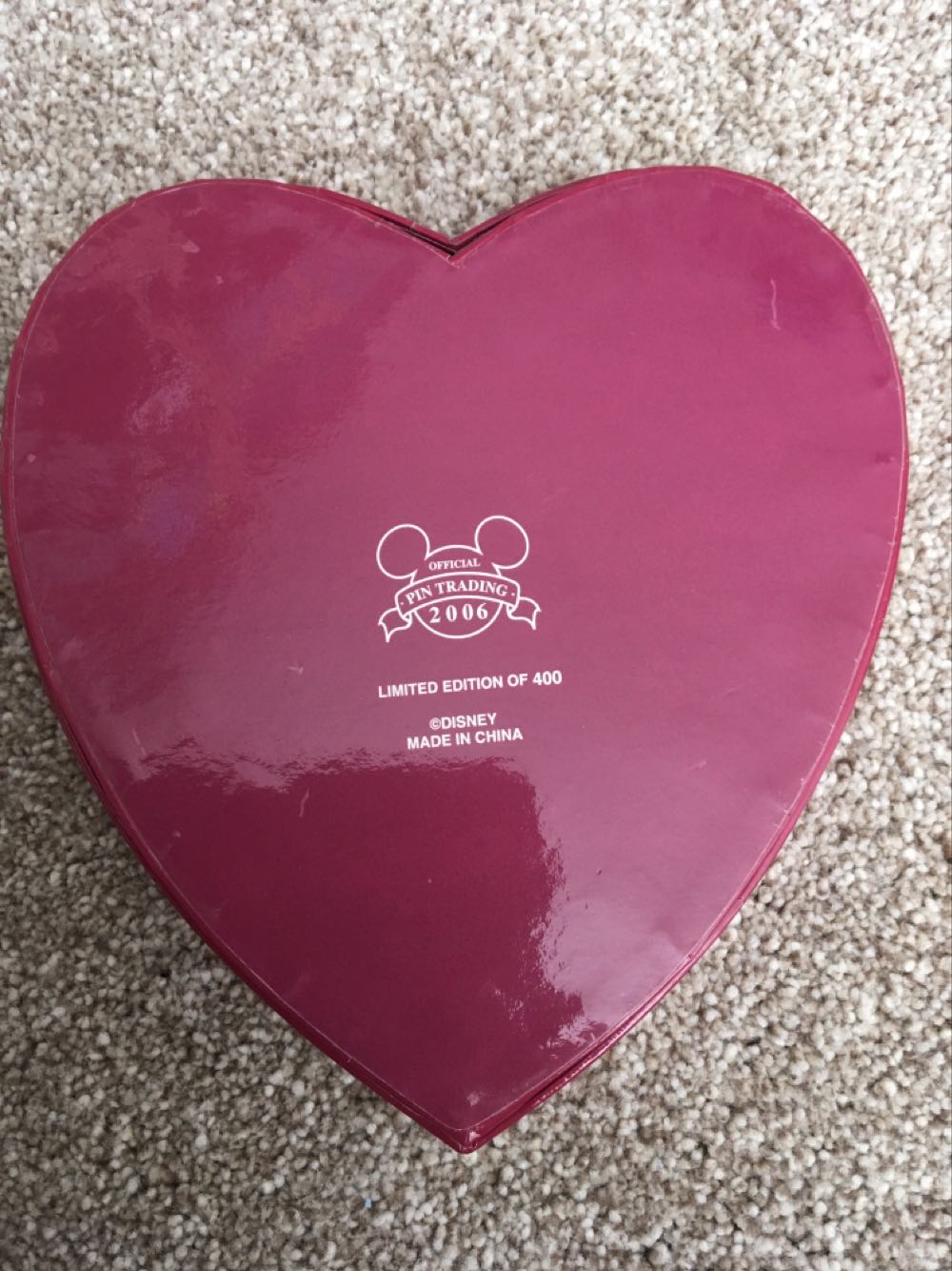 Tinkerbell - Valentines Day - 2006 Sugar & Spice All Things Nice Ltd Edition 400  pin collectible - Main Image 3