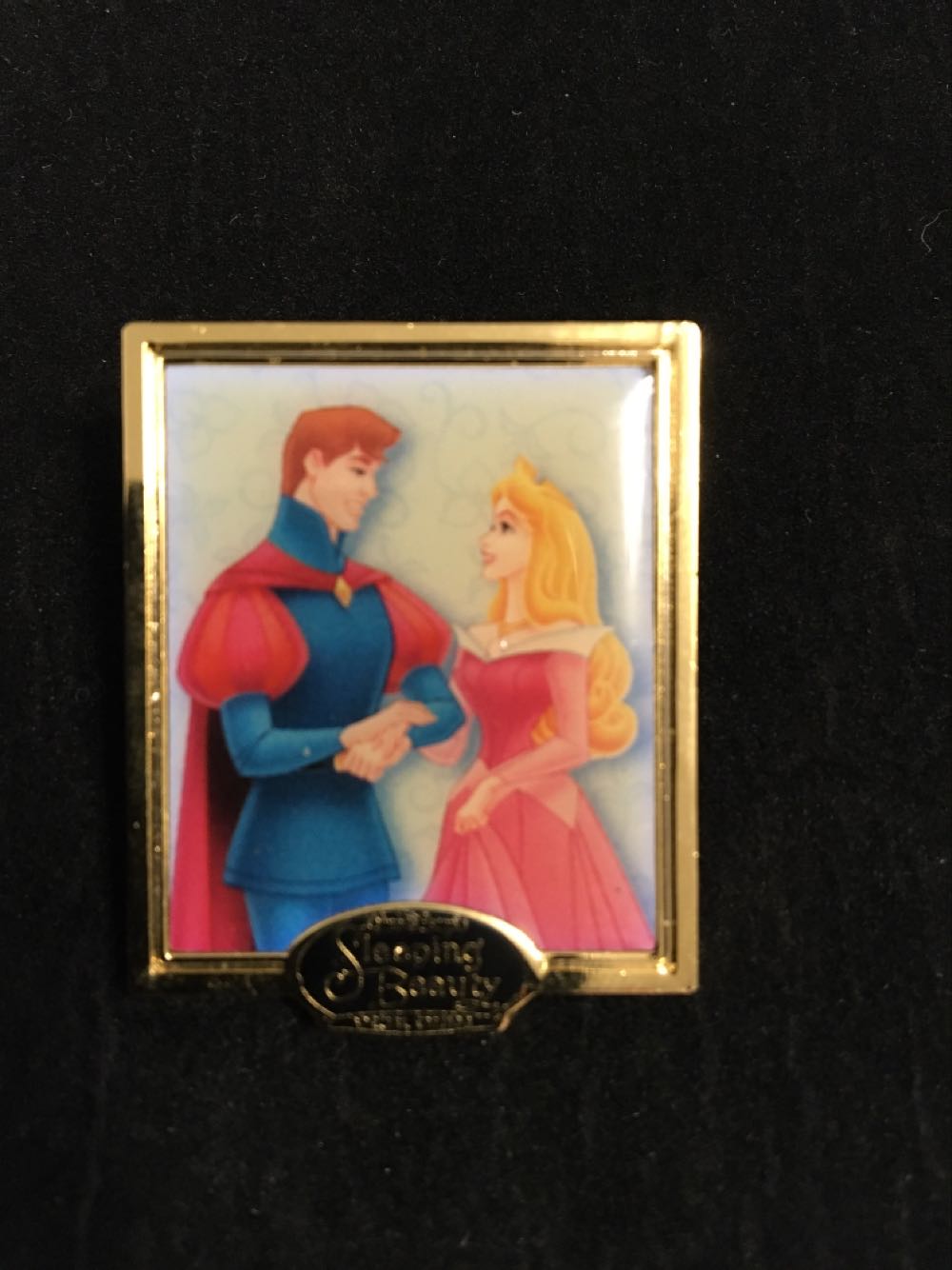 Sleeping Beauty - Sleeping Beauty And Prince Phillip In Frame Special Edition  pin collectible - Main Image 1