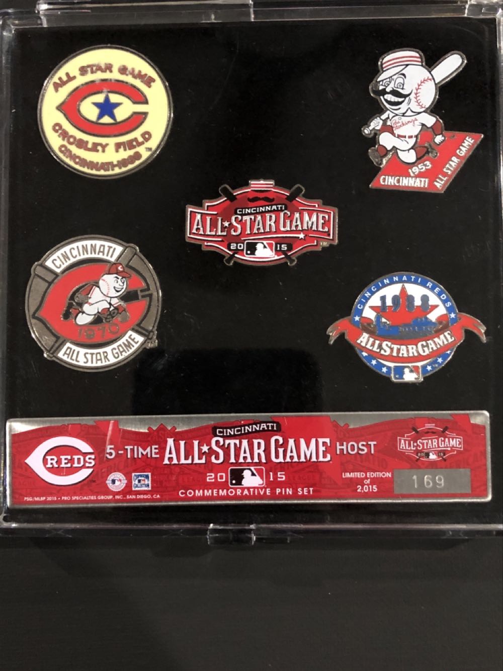 Mini Pin Cute Winnie The Pooh Eeyore