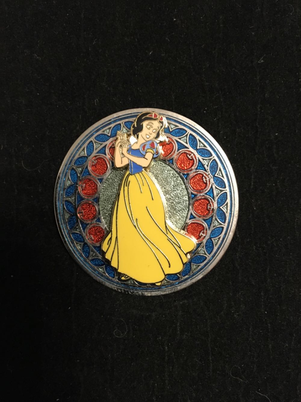 Lilo & Stitch - In Front Of The Castle